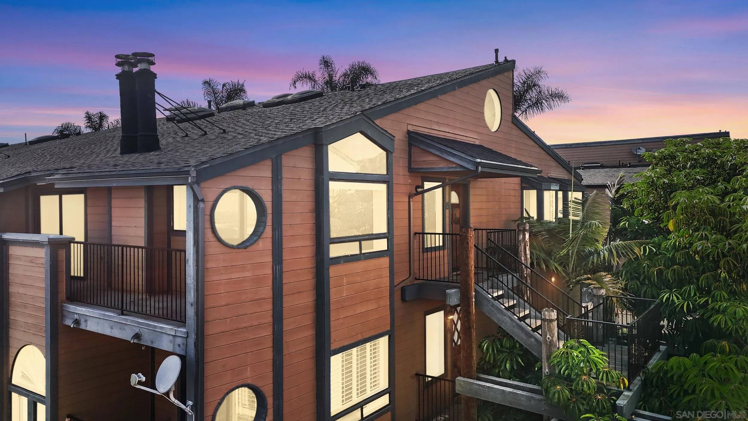 Carlsbad, CA 92008,811 Kalpati Cr #B