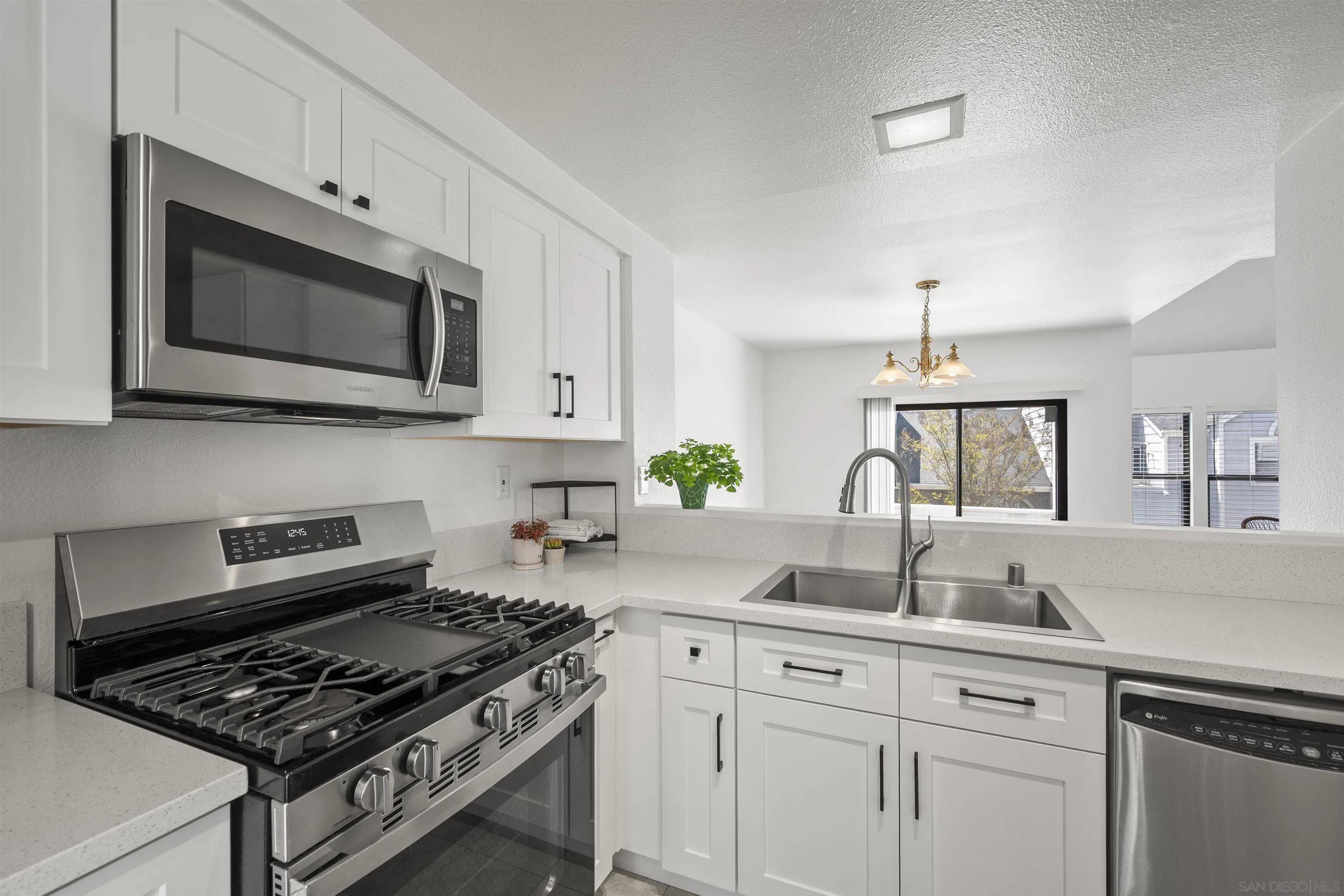 San Diego, CA 92131,11061 Scripps Ranch