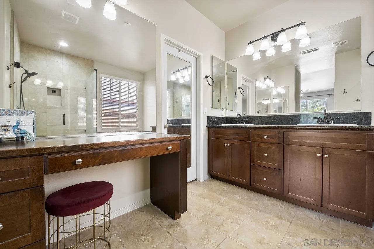 Escondido, CA 92027,2928 Burnet Dr