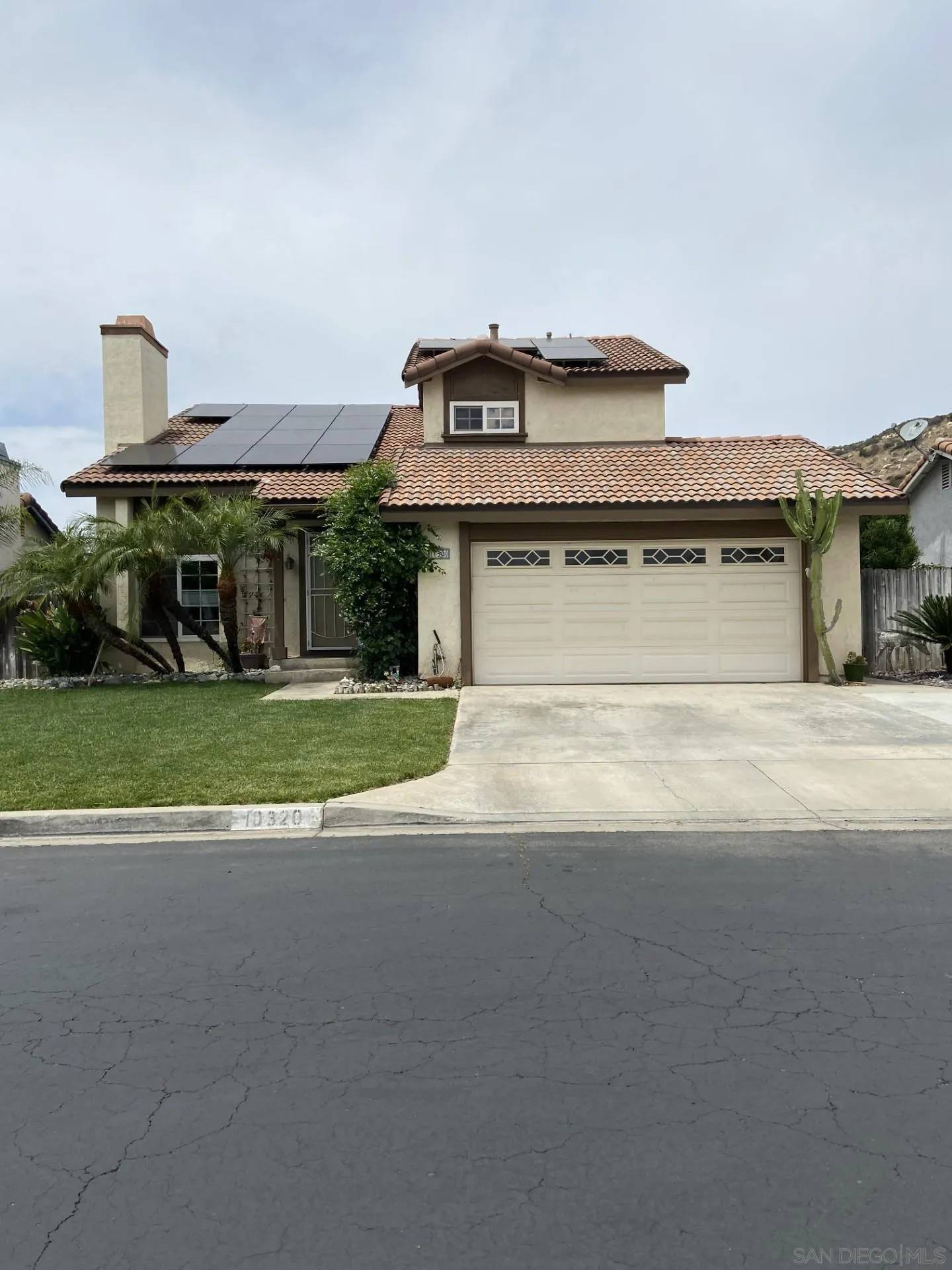 Lakeside, CA 92040,10320 Plaza Paseo Dr.