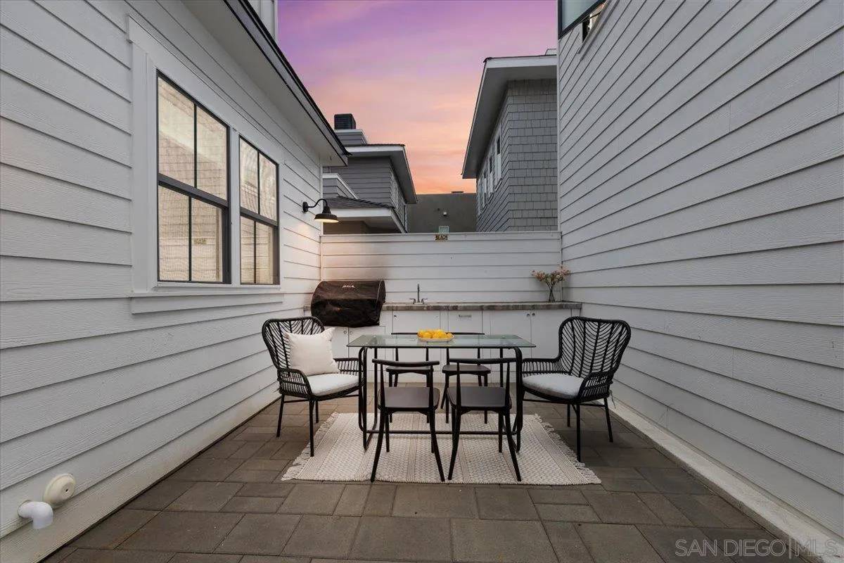 Imperial Beach, CA 91932,169 Donax Ave