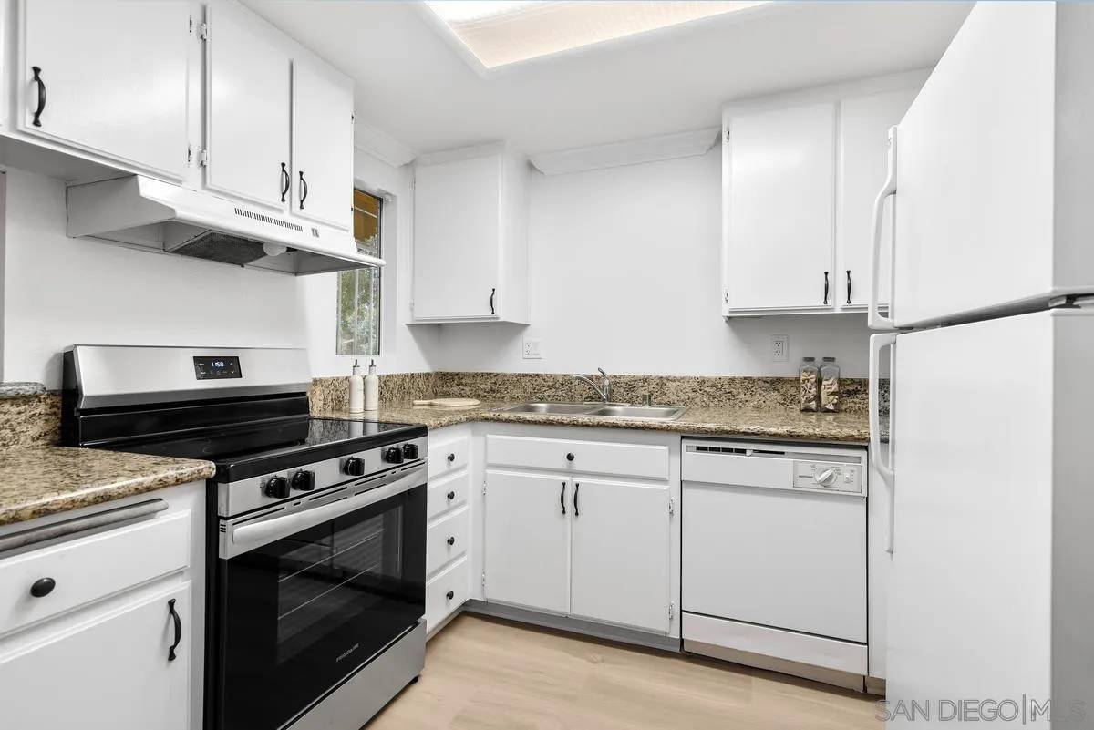San Marcos, CA 92069,223 Woodland Pkwy #160