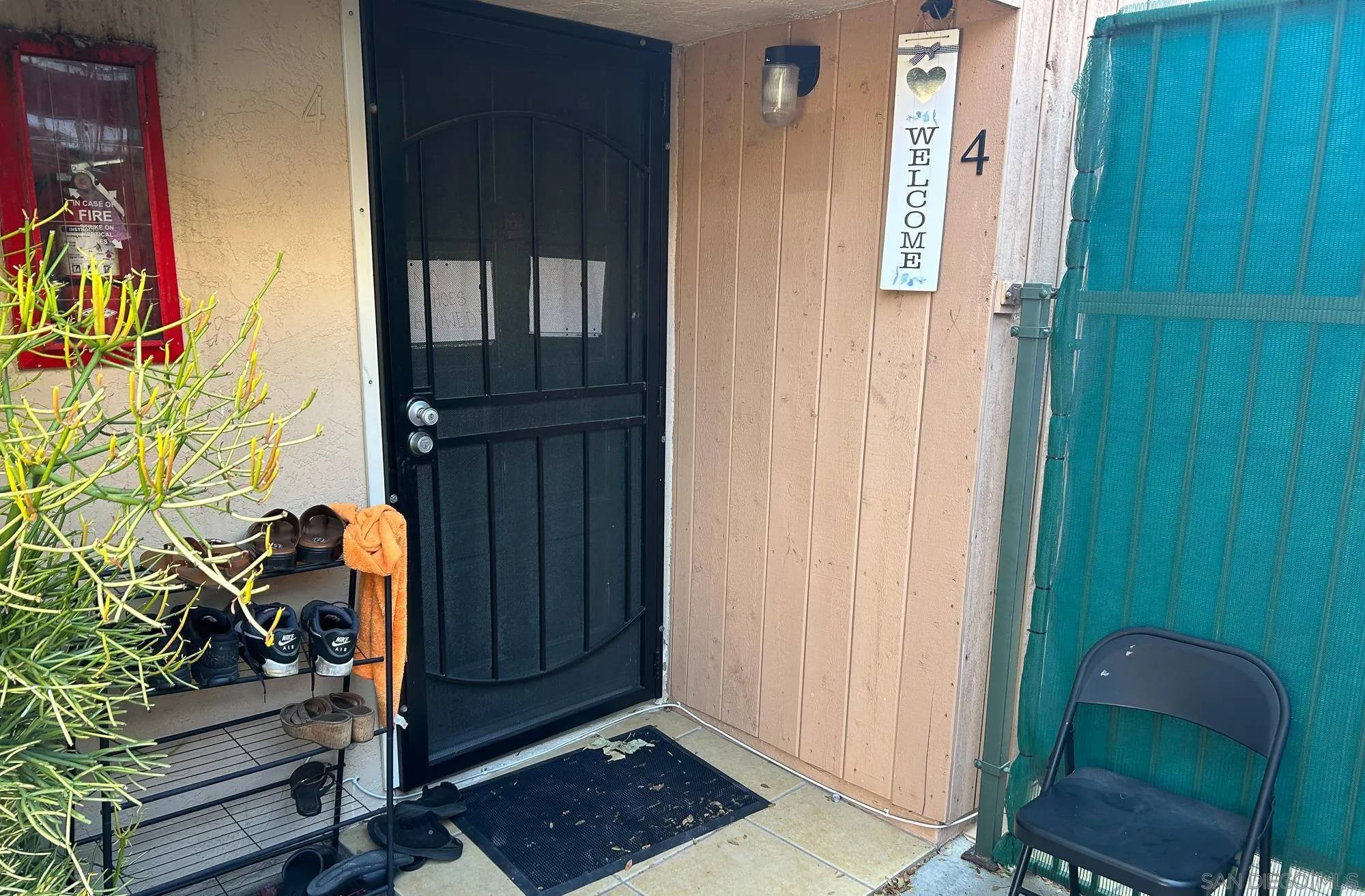San Diego, CA 92119,8715 Lake Murray Blvd #4