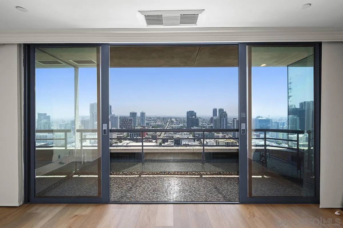 San Diego, CA 92101,700 Front Street #2307