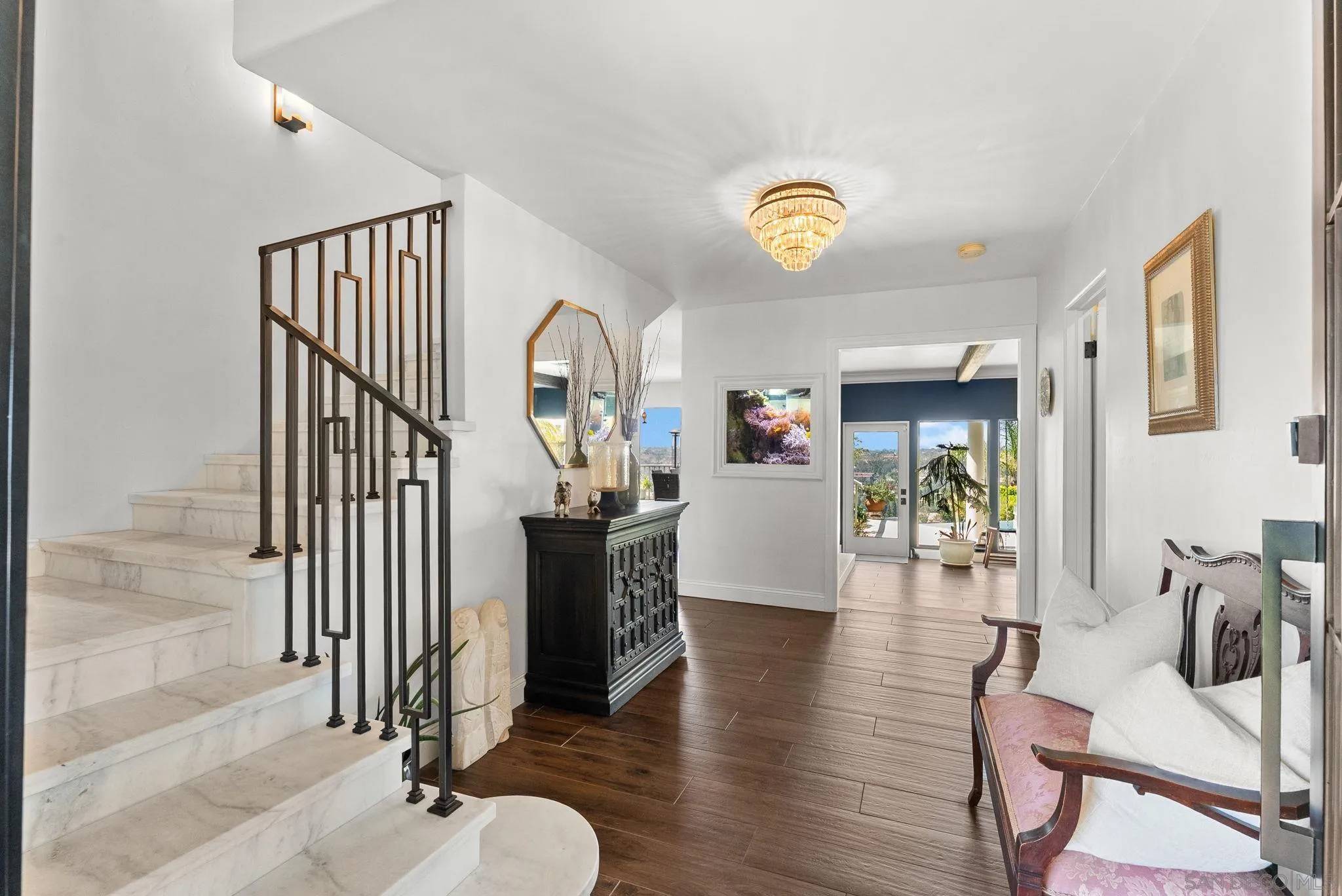San Diego, CA 92116,4136 Palisades Road