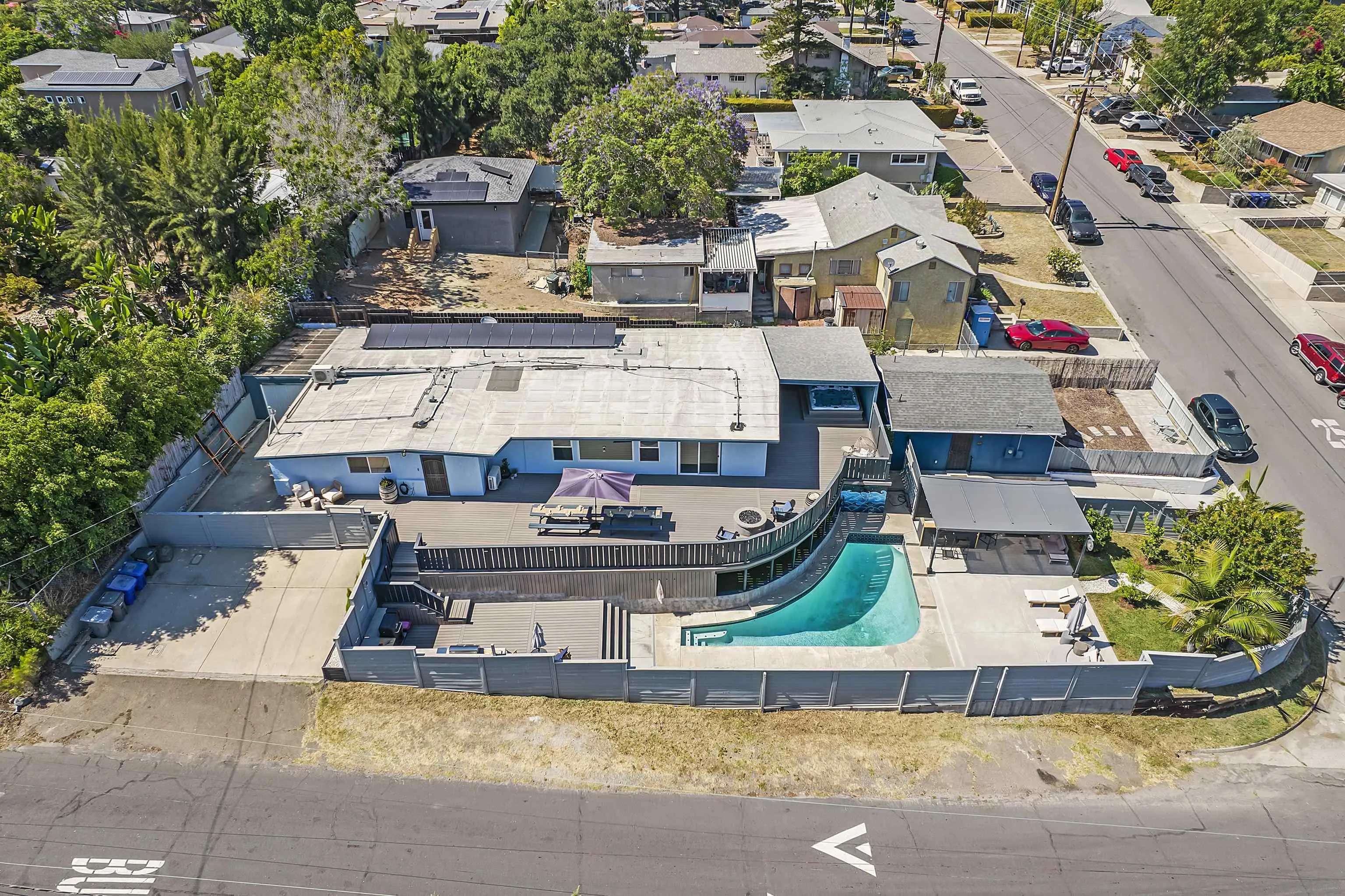 La Mesa, CA 91942,6784 Alamo Way
