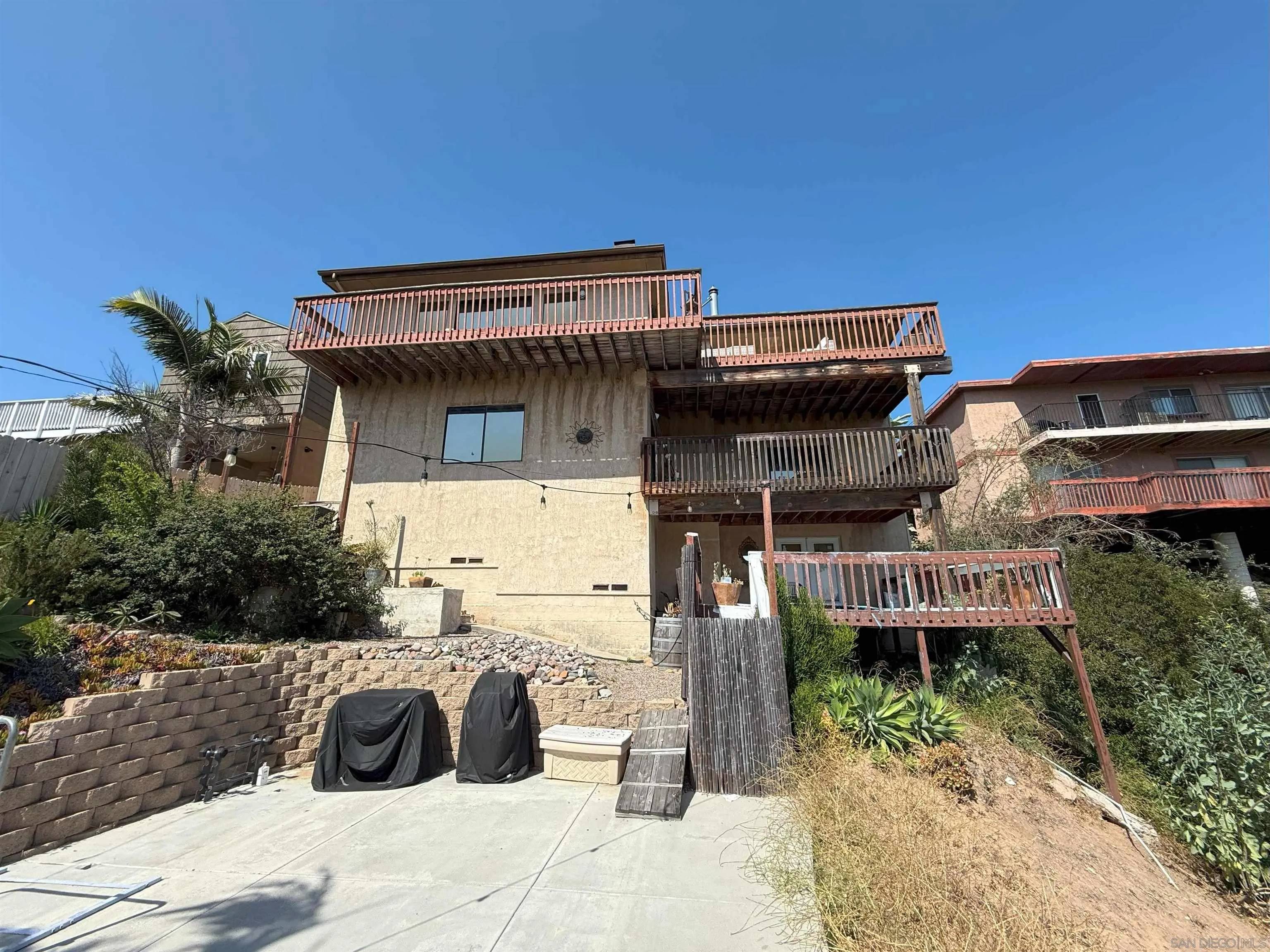 San Diego, CA 92115,4810 Baylor Dr