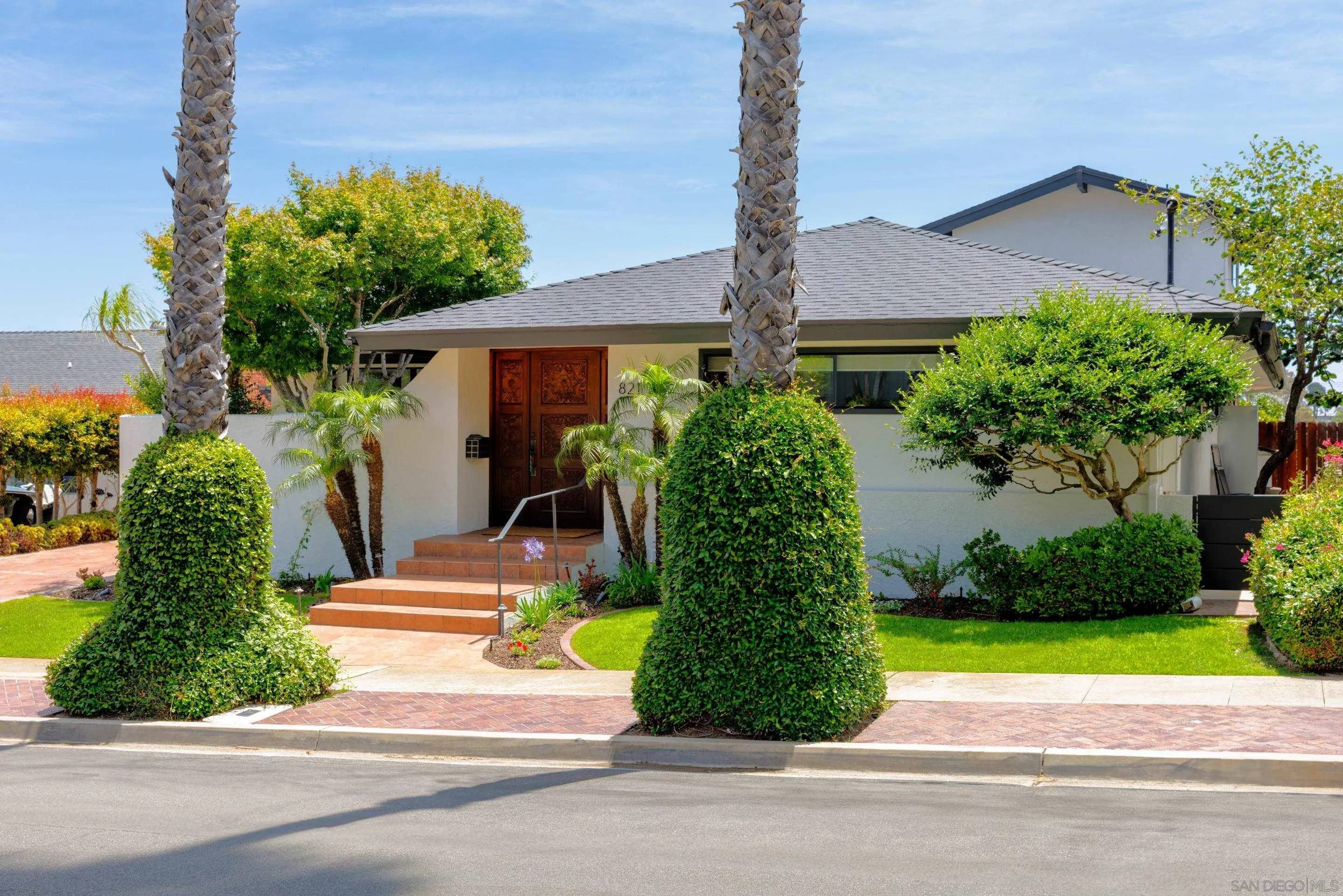 San Diego, CA 92106,821 Moana Dr