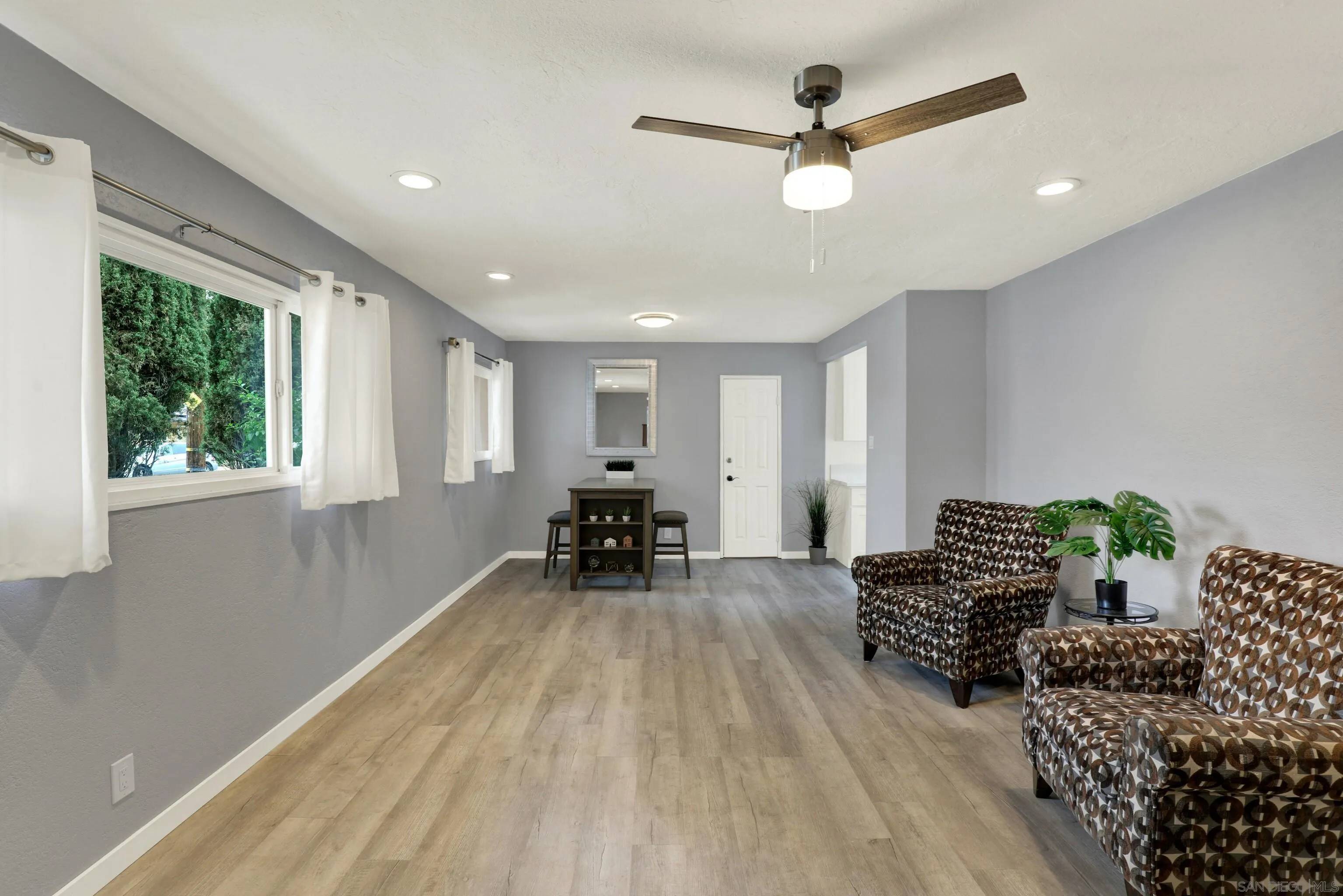 San Diego, CA 92117,5143 Conrad Ave