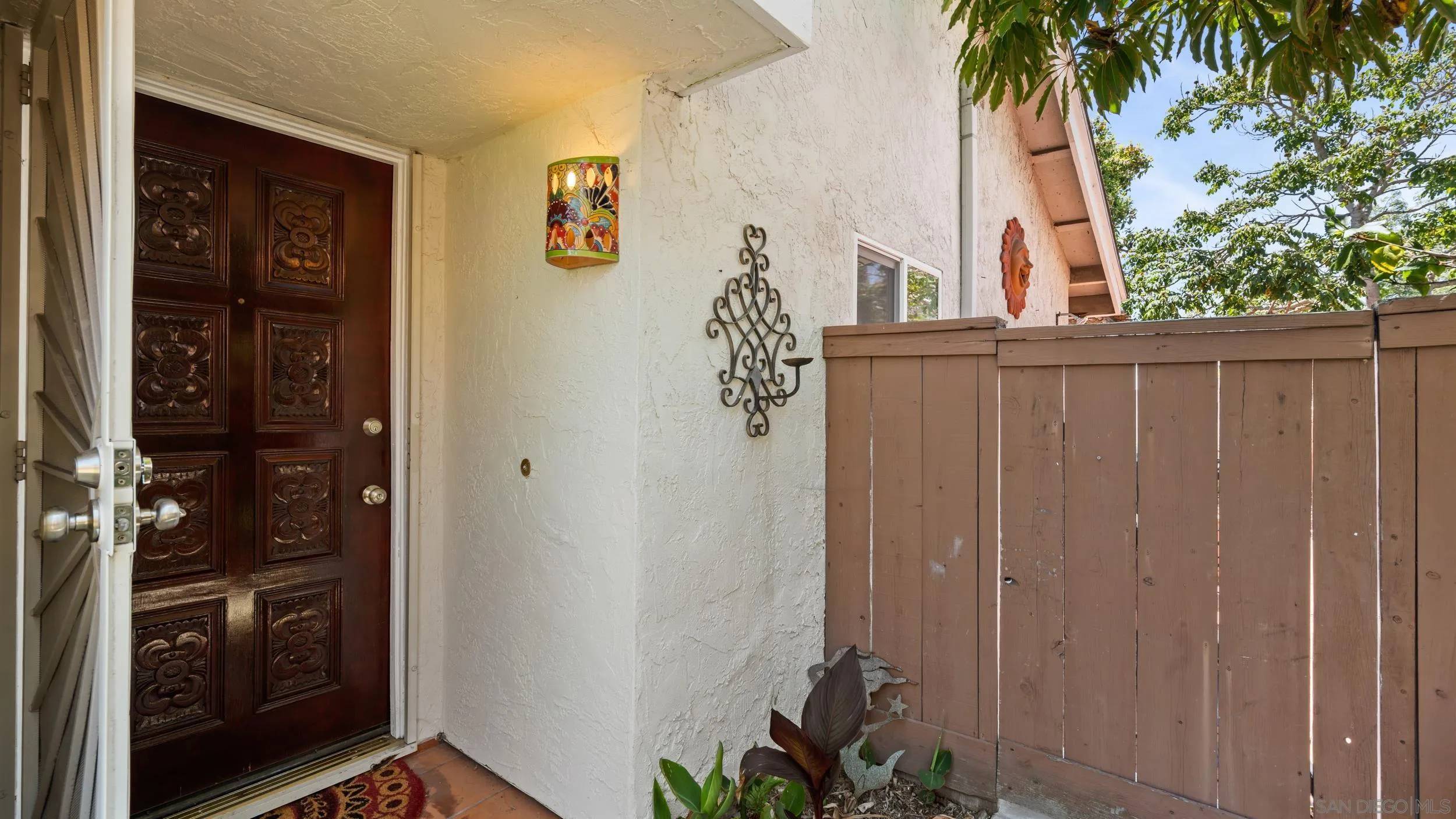 San Diego, CA 92139,7037 Deerhurst Ct