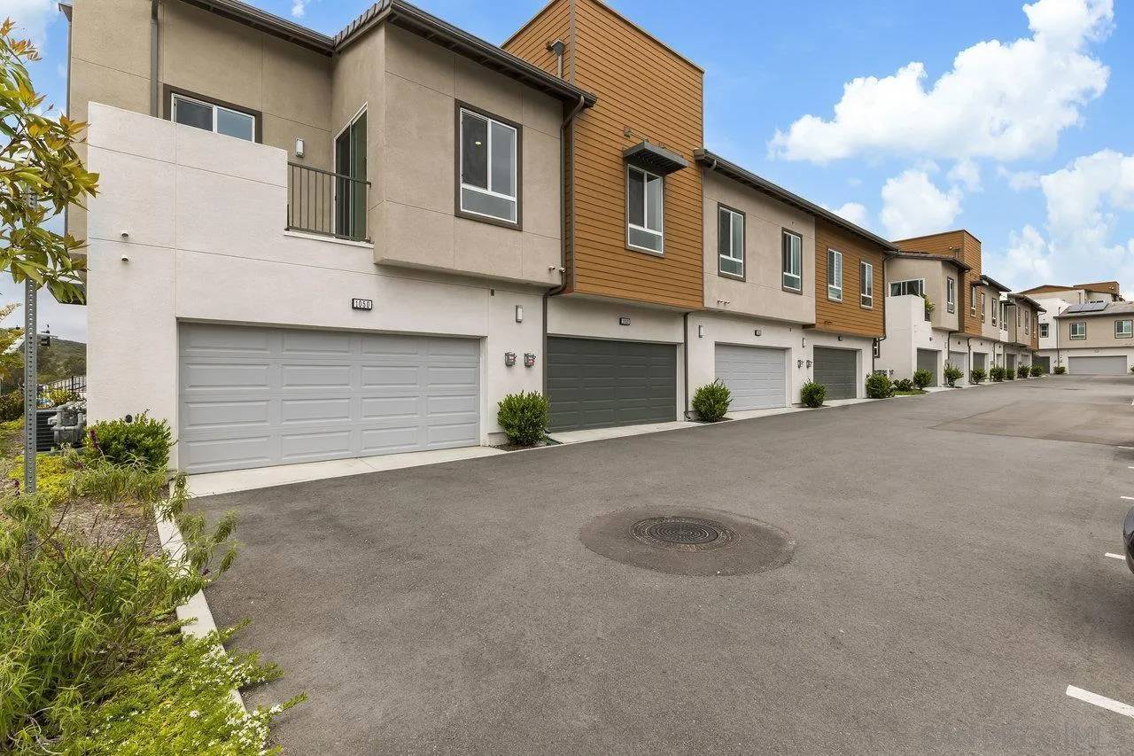 Vista, CA 92081,1050 Kendale Way