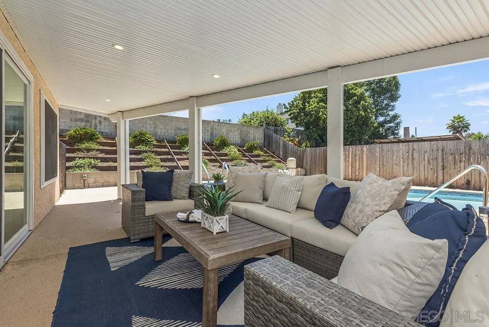Poway, CA 92064,13811 Tobiasson Rd