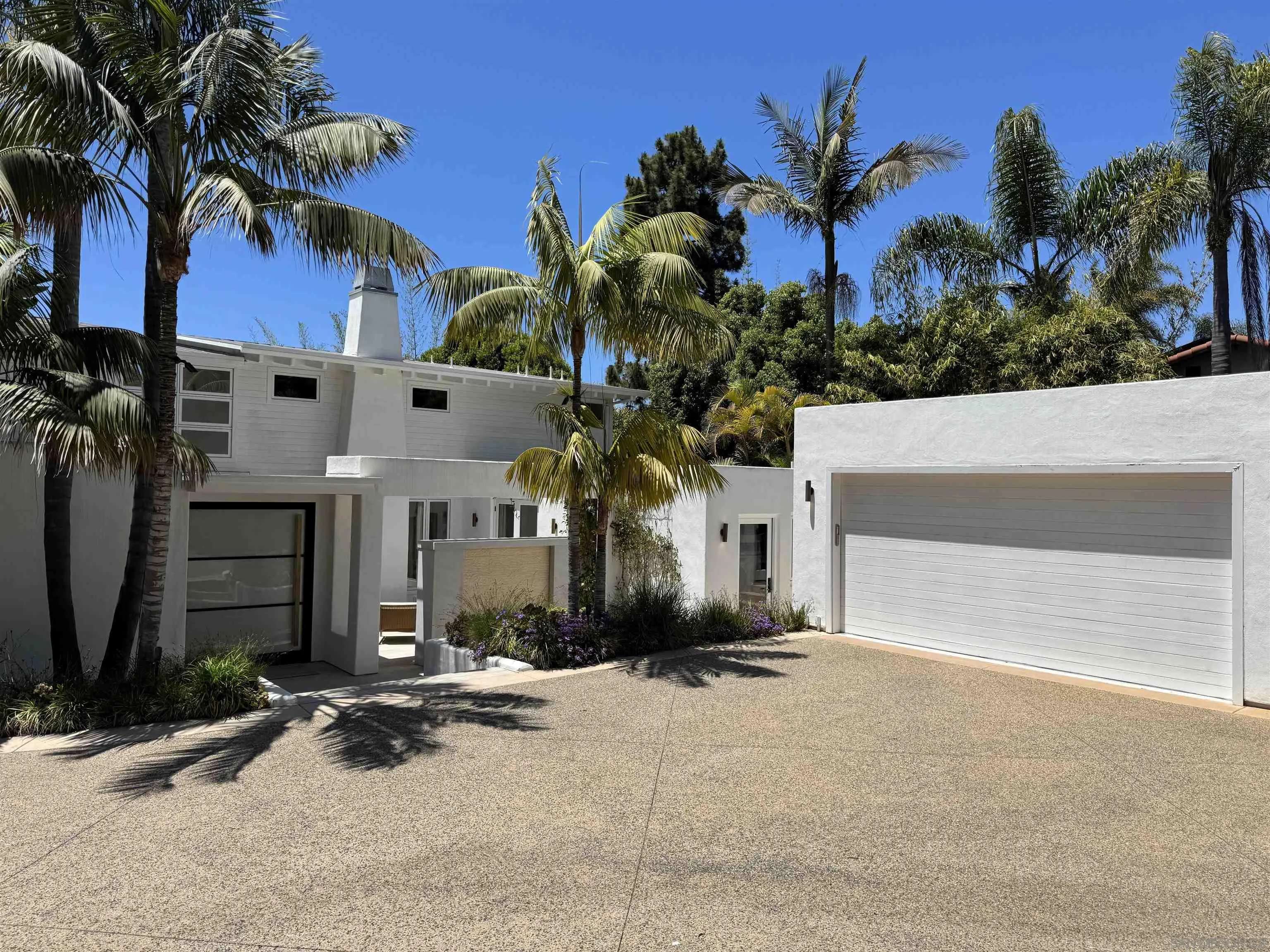 Encinitas, CA 92024,1348 Hymettus Ave