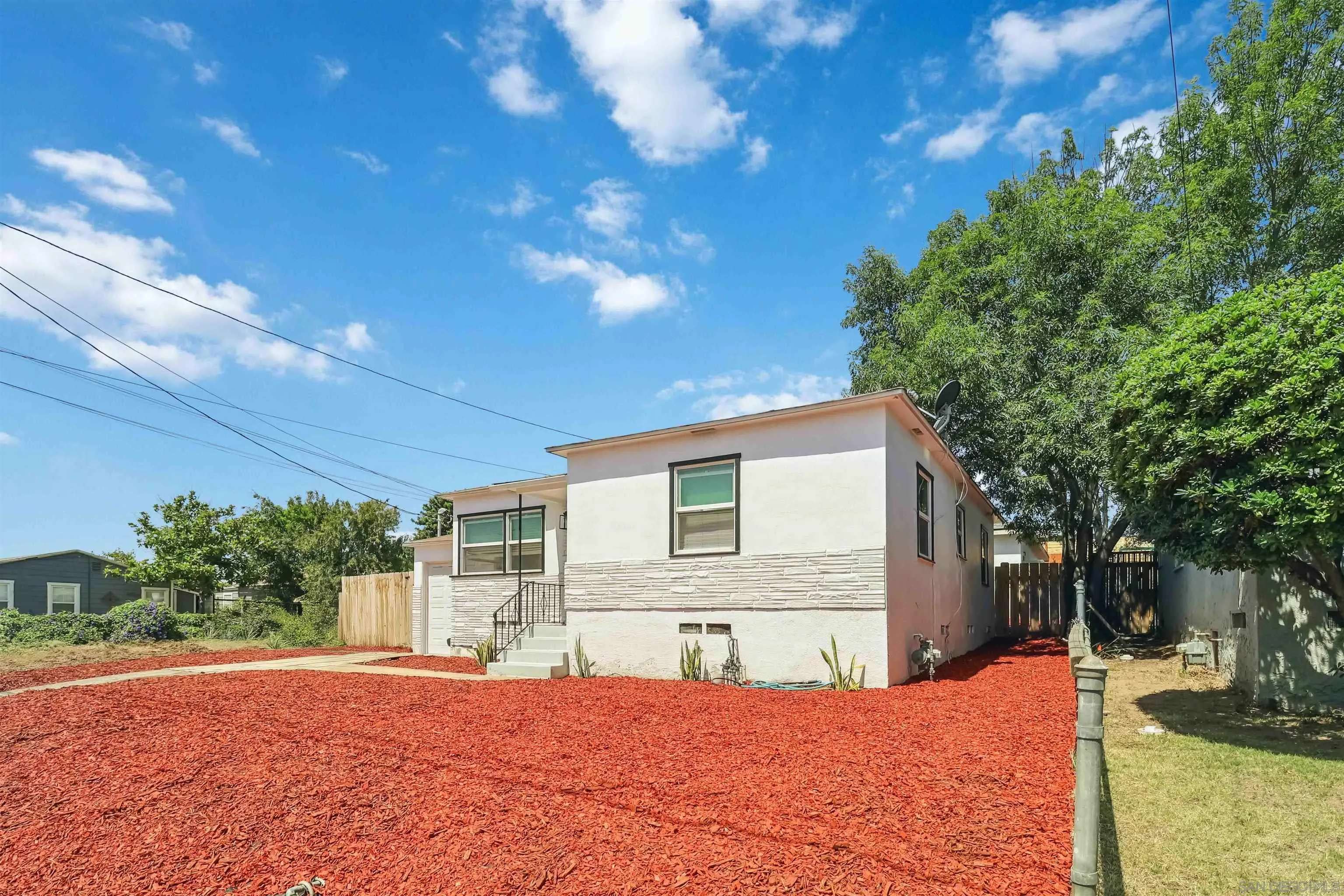 La Mesa, CA 91942,4712 Harbinson Ave.