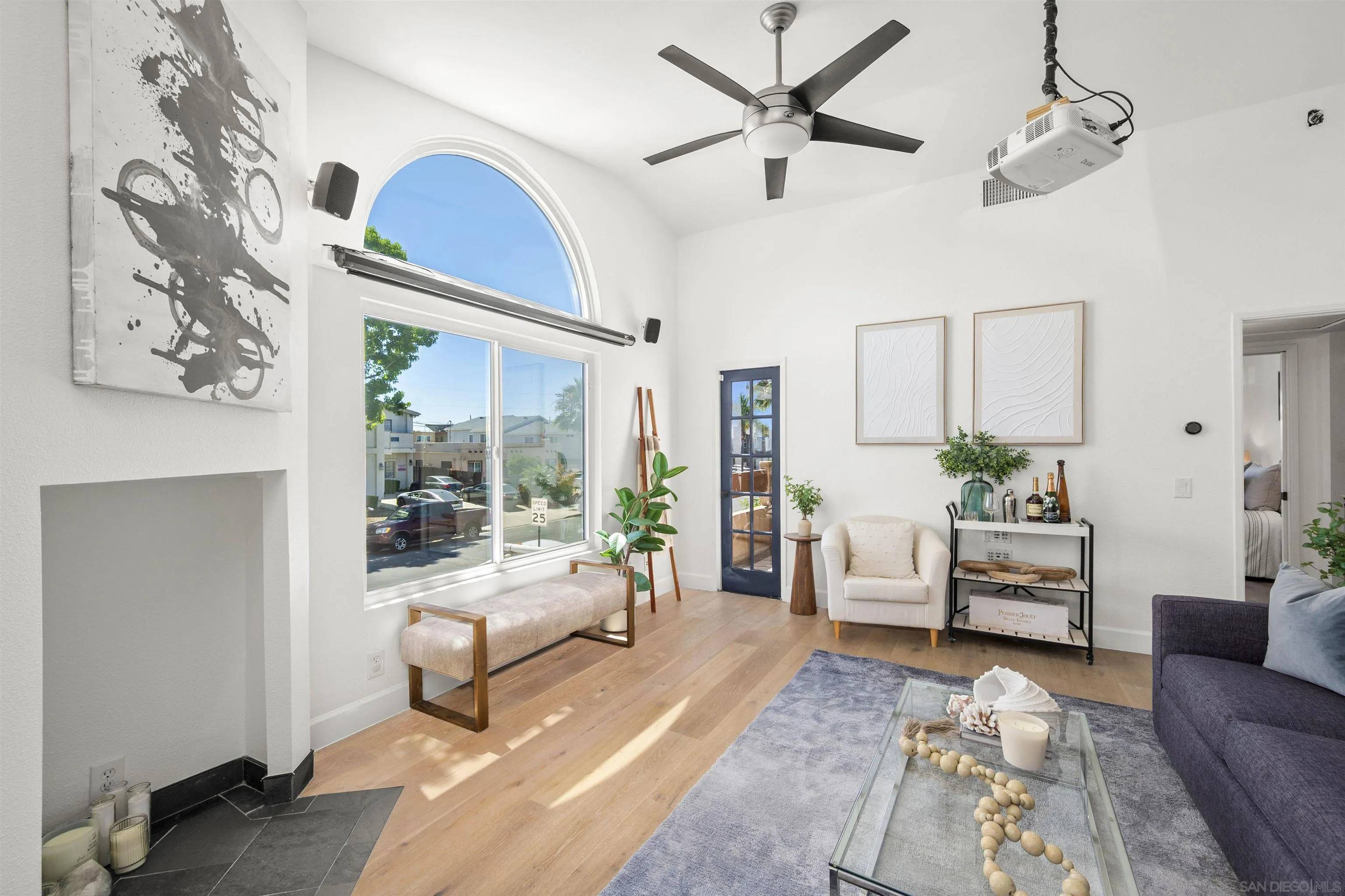 San Diego, CA 92104,3770 Pershing Ave #1