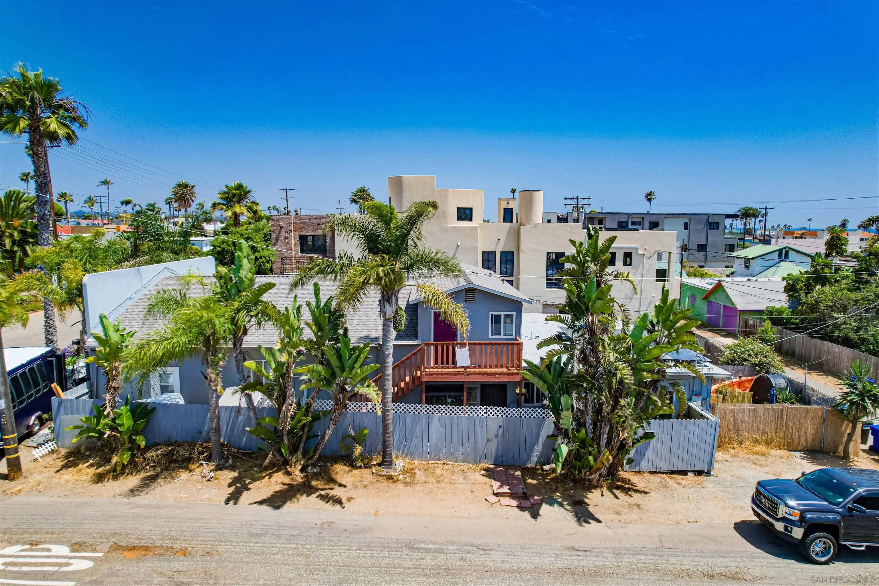 San Diego, CA 92054,901 S Tremont St