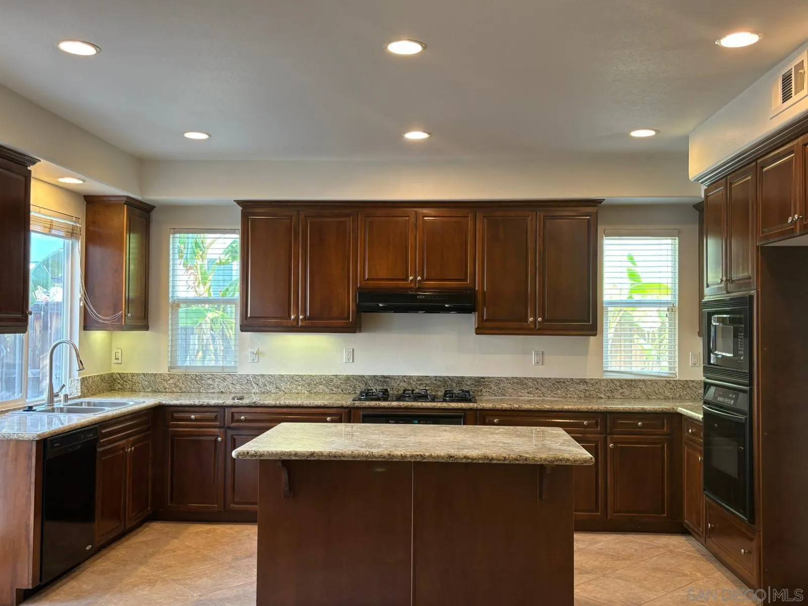 Chula Vista, CA 91915,1612 Picket Fence Dr