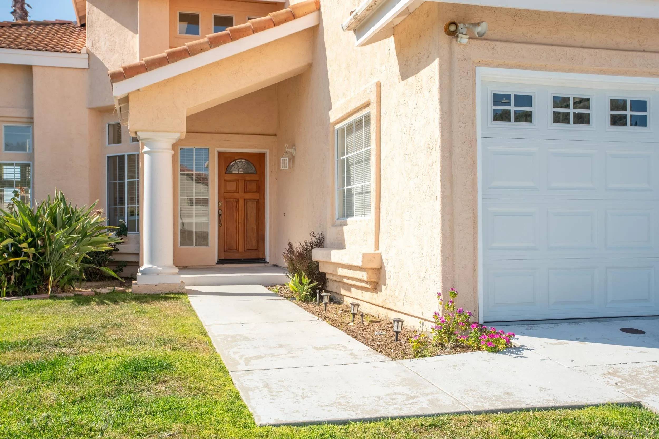 Oceanside, CA 92057,5155 Via Mindanao