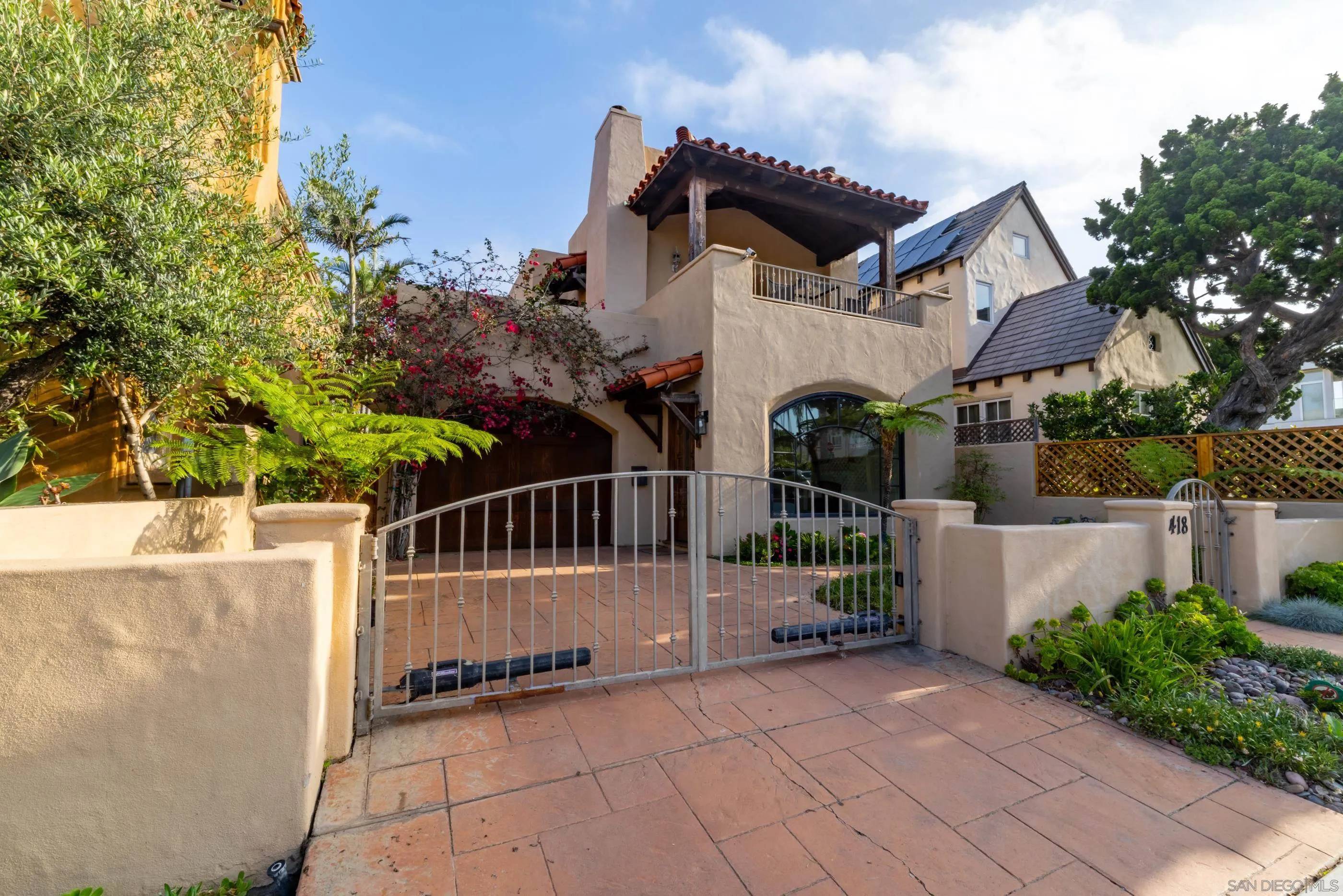 La Jolla, CA 92037,418 Marine St