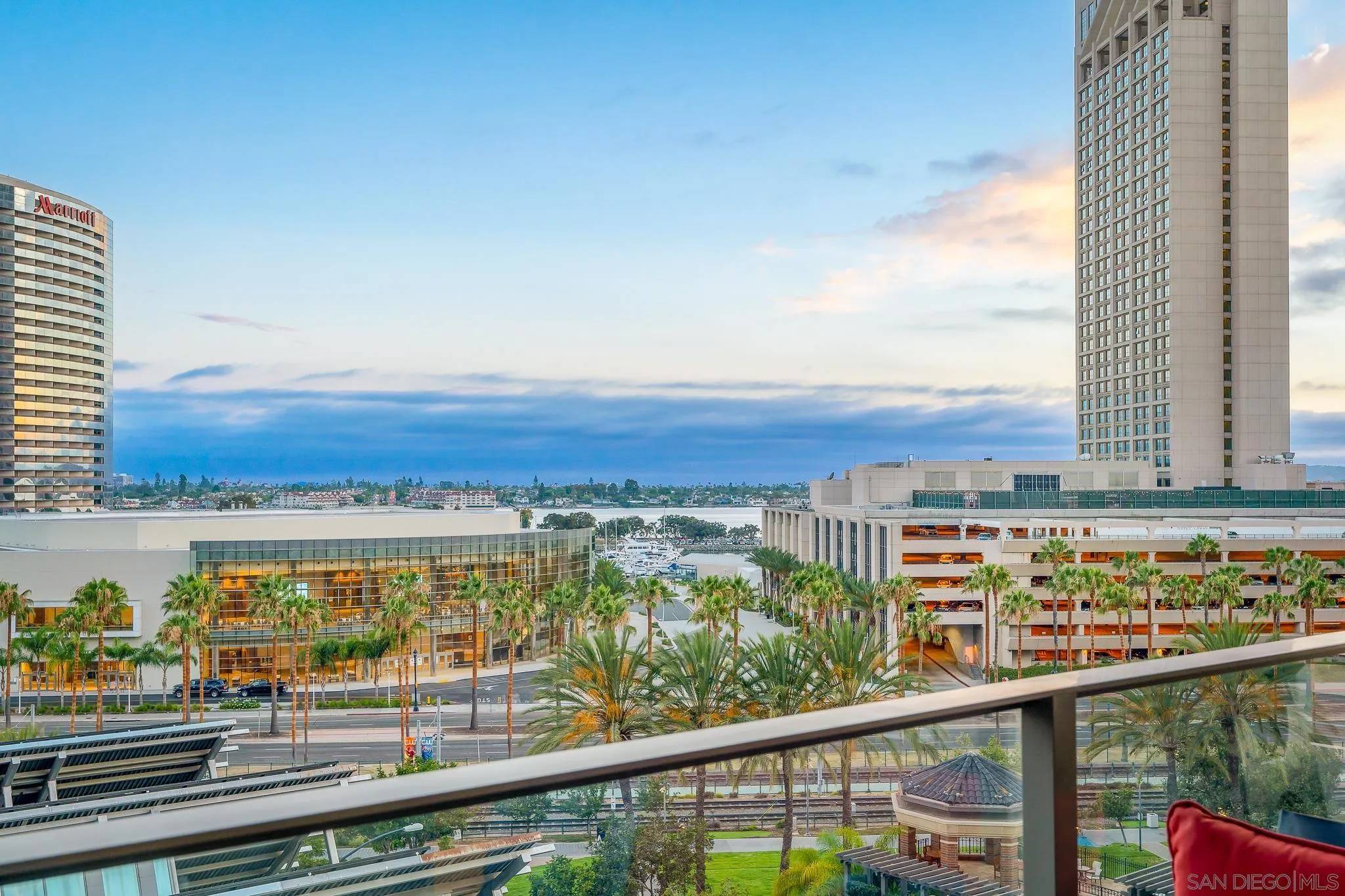 San Diego, CA 92101,550 Front St. #608