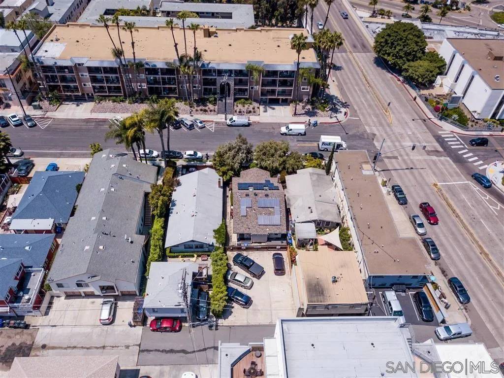 San Diego, CA 92103,3973 8th Avenue