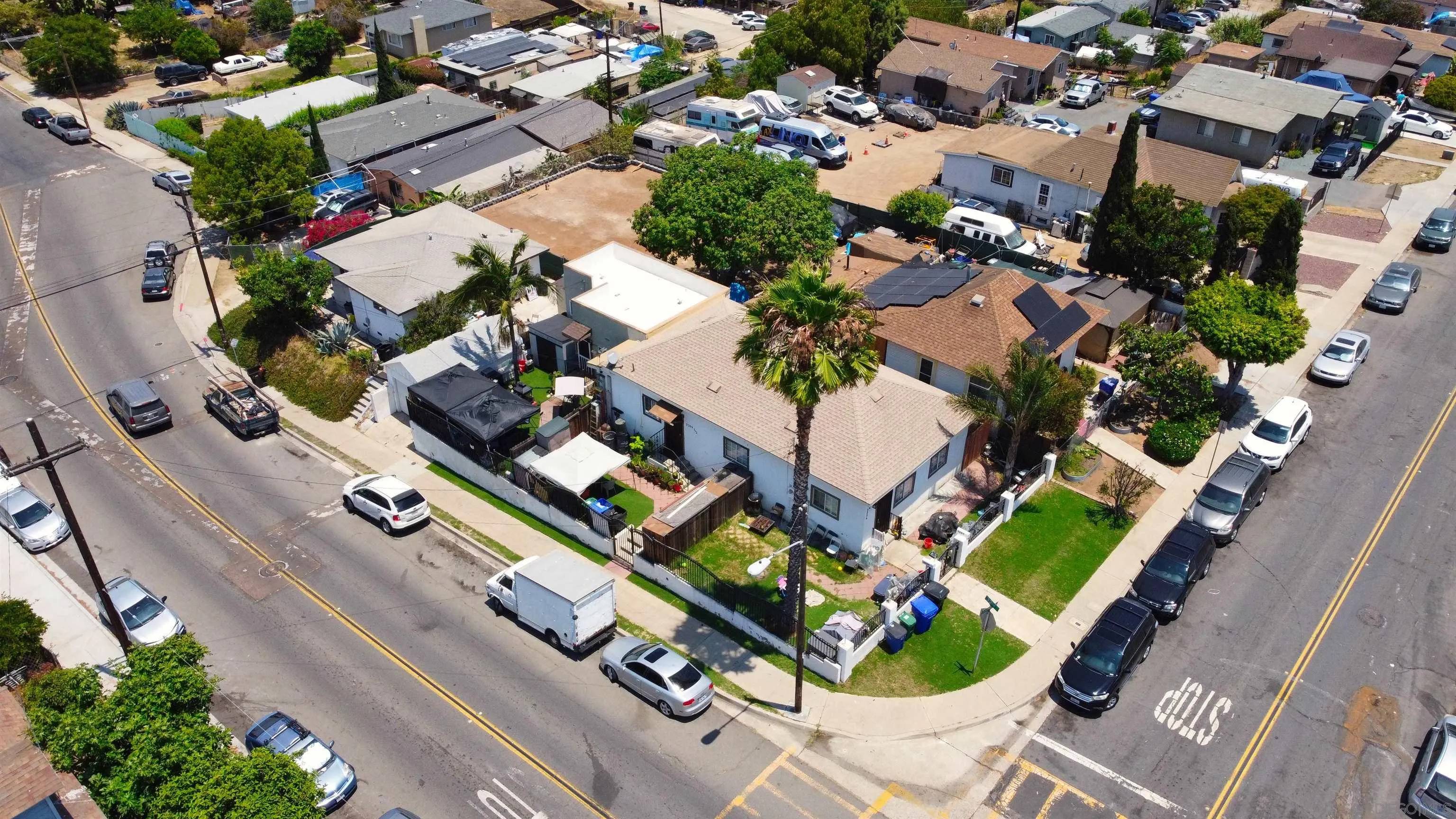 San Diego, CA 92113,853 S 32nd St