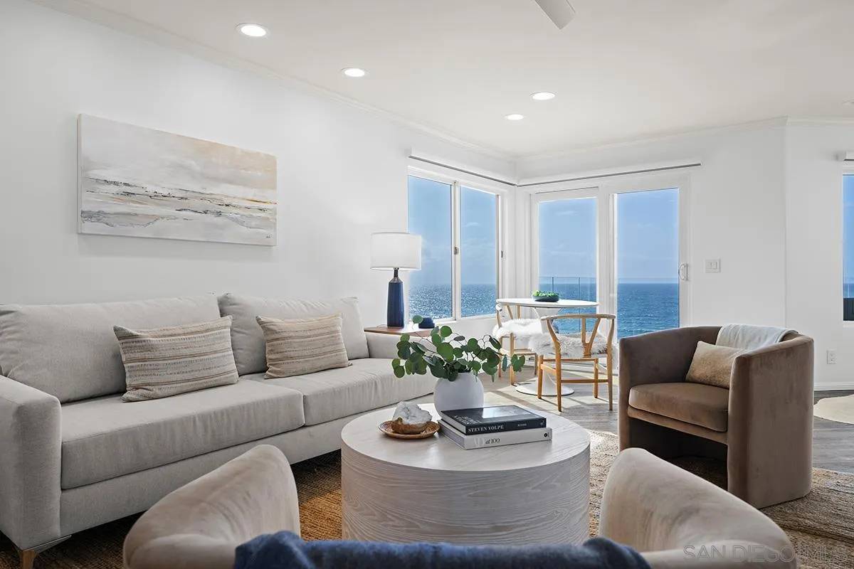 Solana Beach, CA 92075,239 S Helix #22