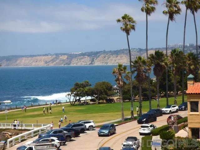 La Jolla, CA 92037,939 Coast Blvd #6A