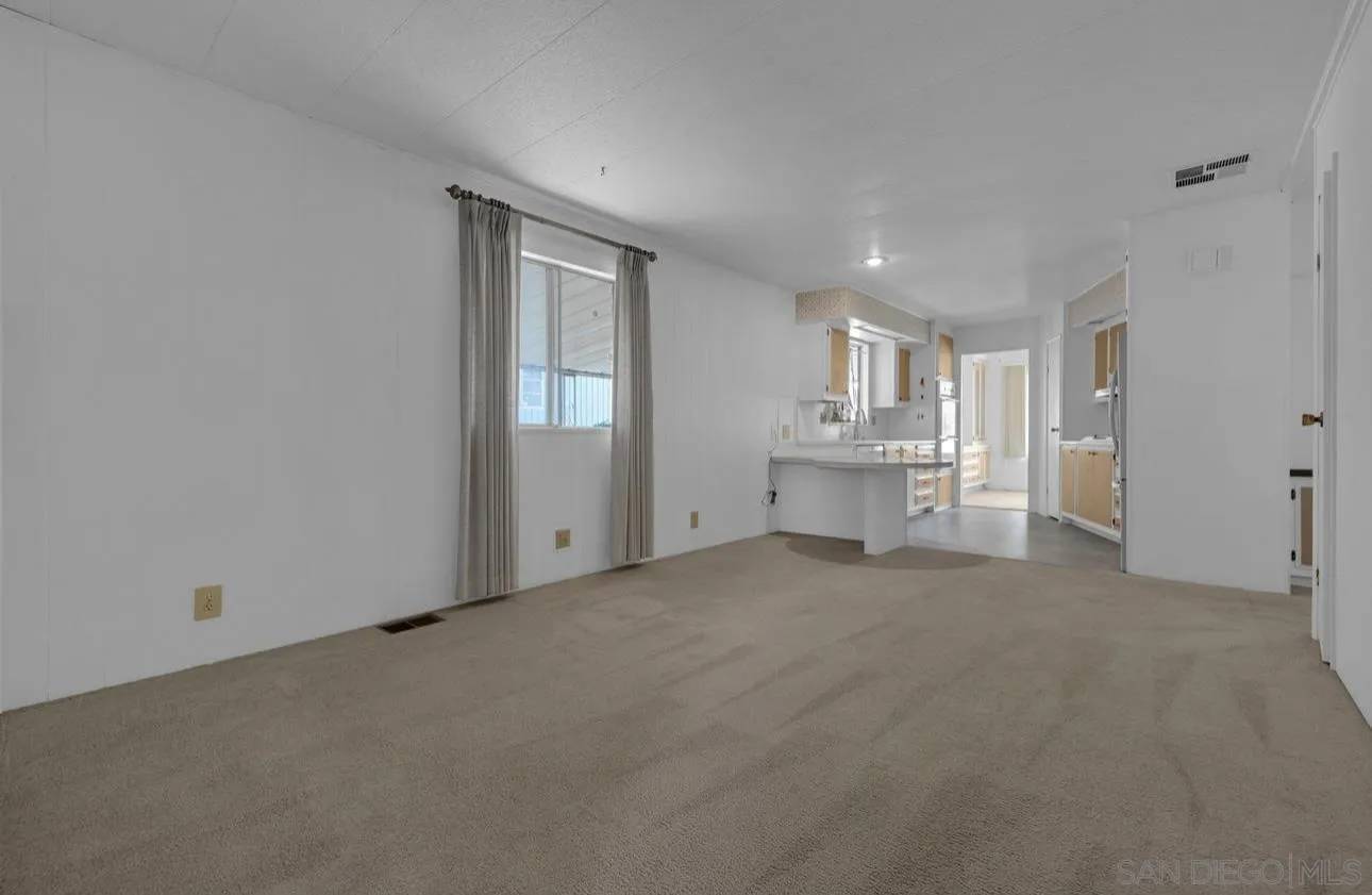 El Cajon, CA 92021,1351 Pepper Dr #75