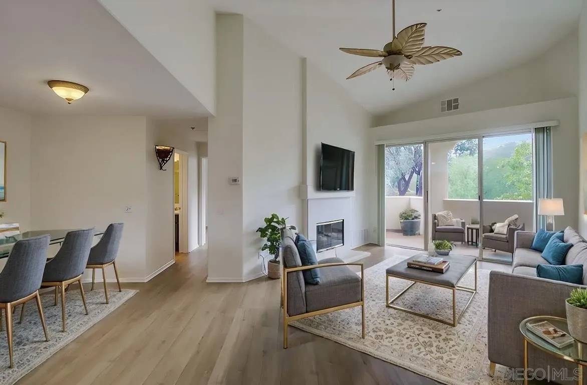 San Diego, CA 92131,11145 Affinity Ct #29