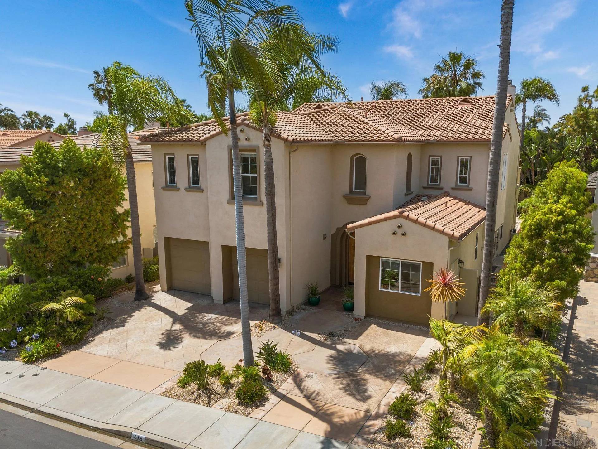 Carlsbad, CA 92011,616 Marlin Ln