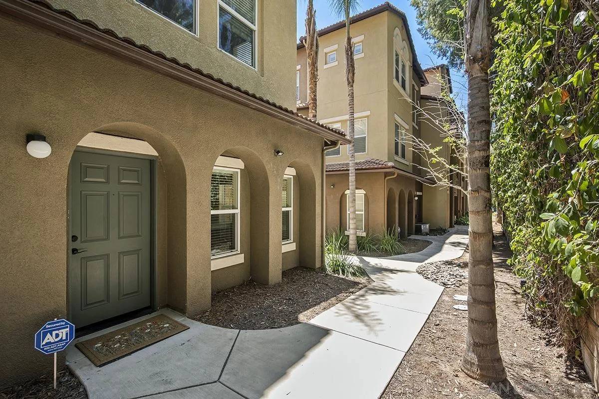 San Diego, CA 92105,5432 ZEIL PLACE