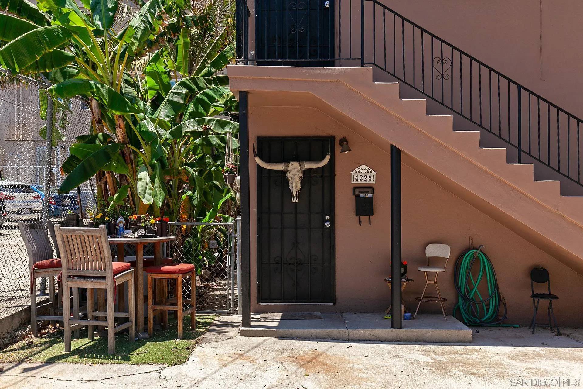 San Diego, CA 92107,4225-4227 Whittier St