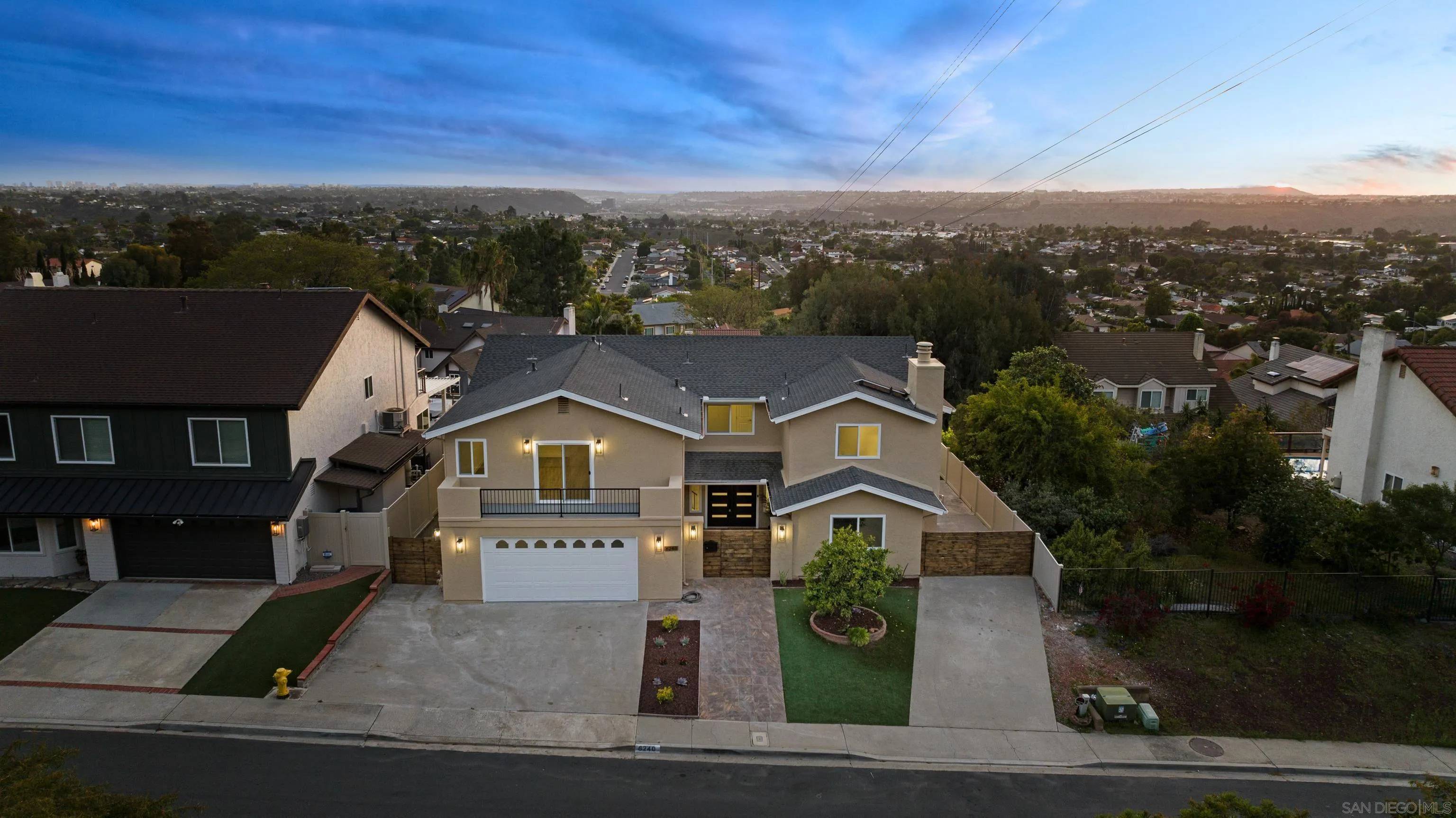 San Diego, CA 92120,6240 Bernadette Lane