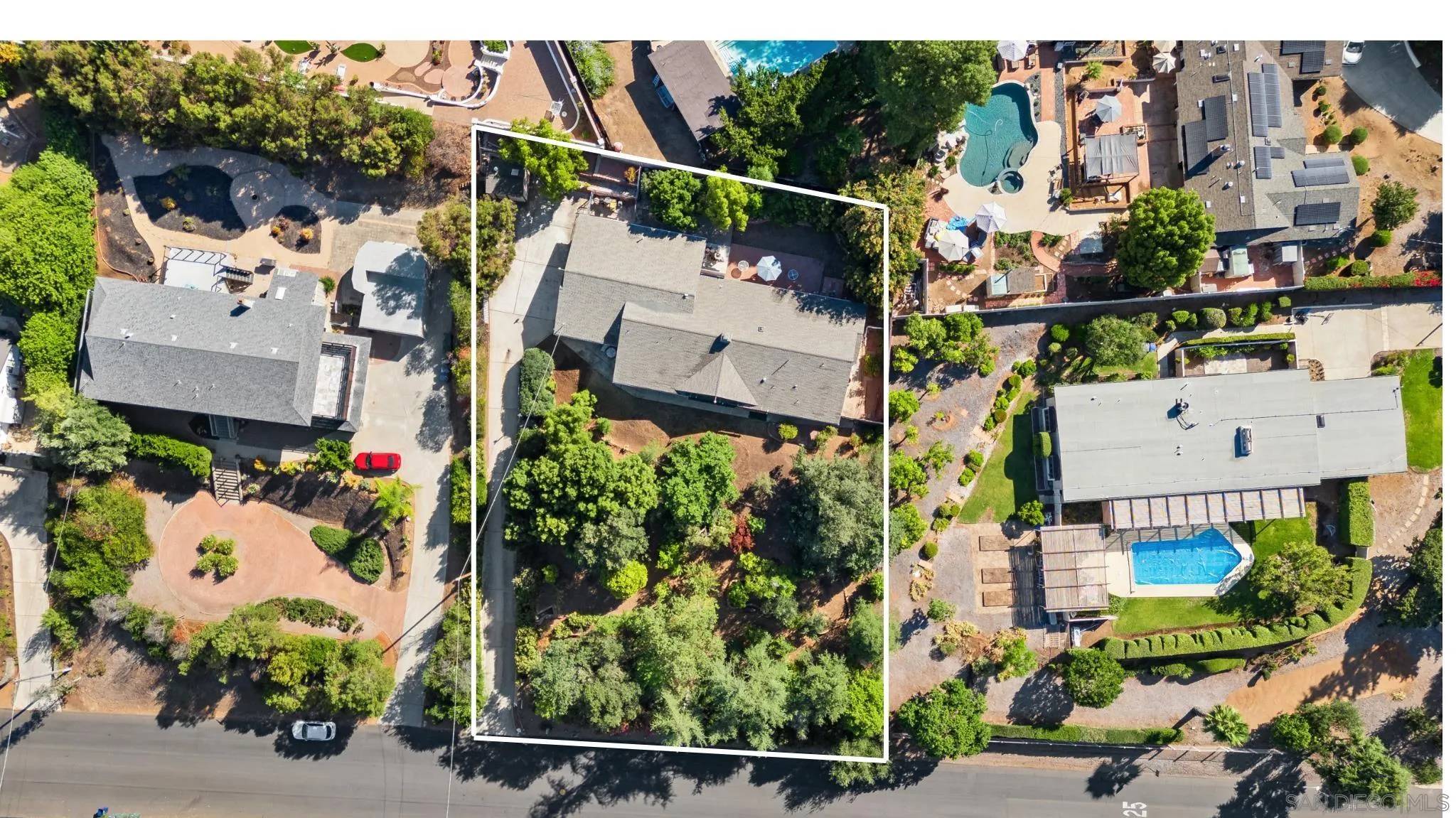 Poway, CA 92064,12830 Avenida La Valencia