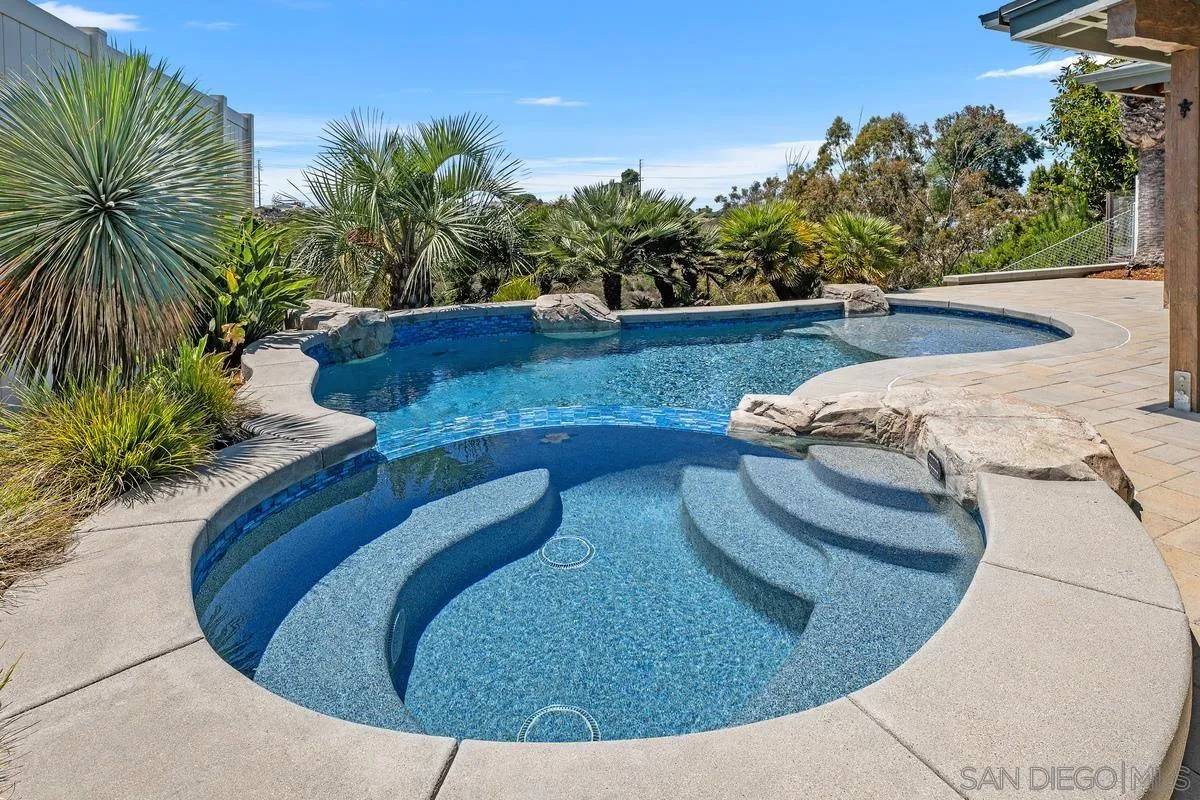 San Diego, CA 92117,5020 Park Rim Dr