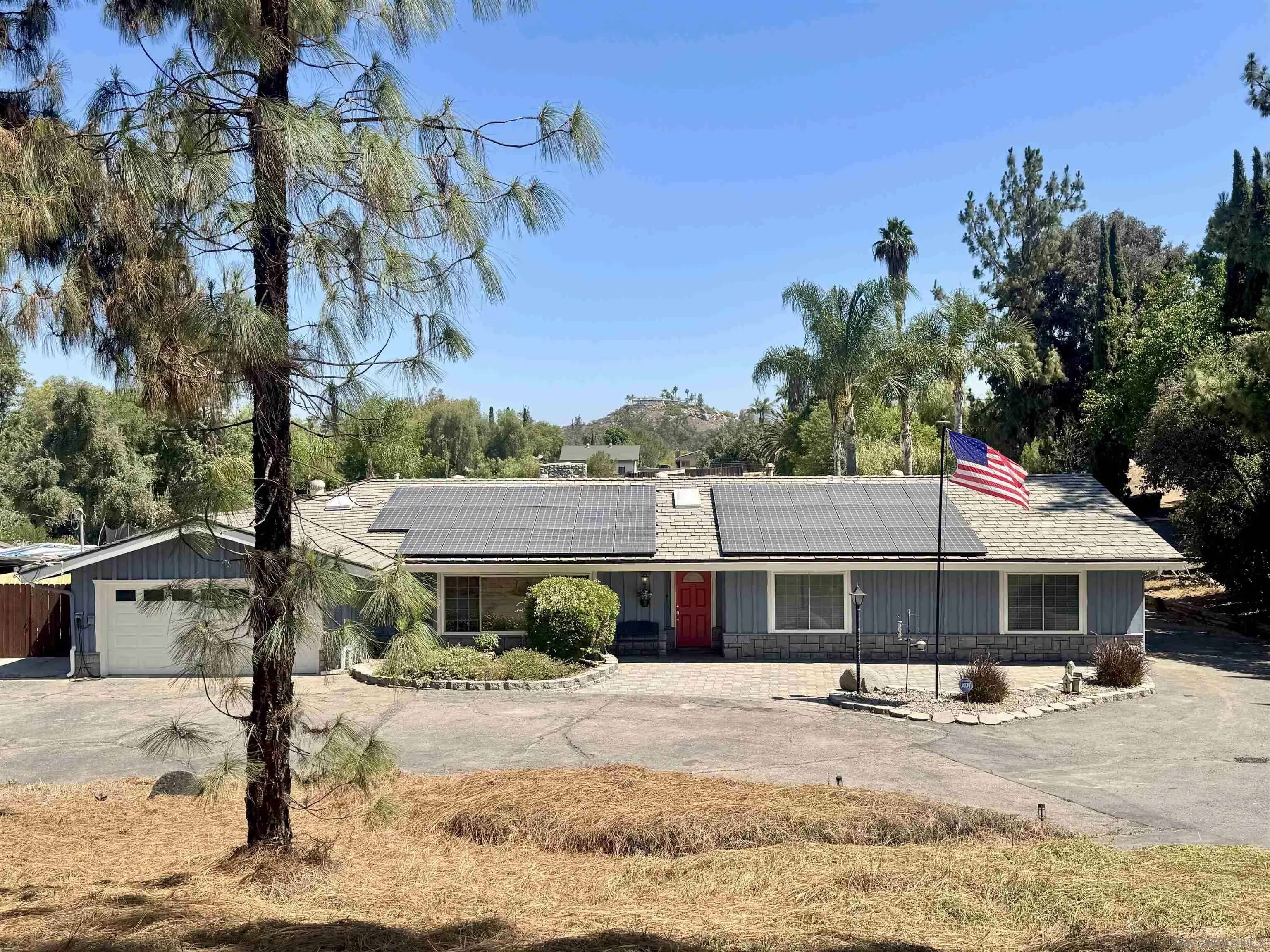 El Cajon, CA 92019,1658 Bartram Way