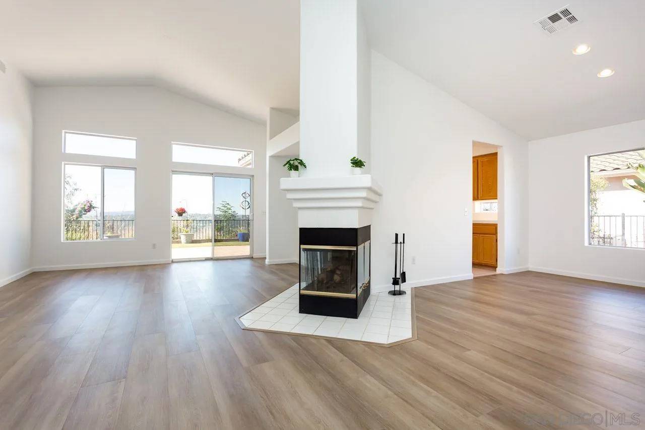 Alpine, CA 91901,2334 Columbine Dr