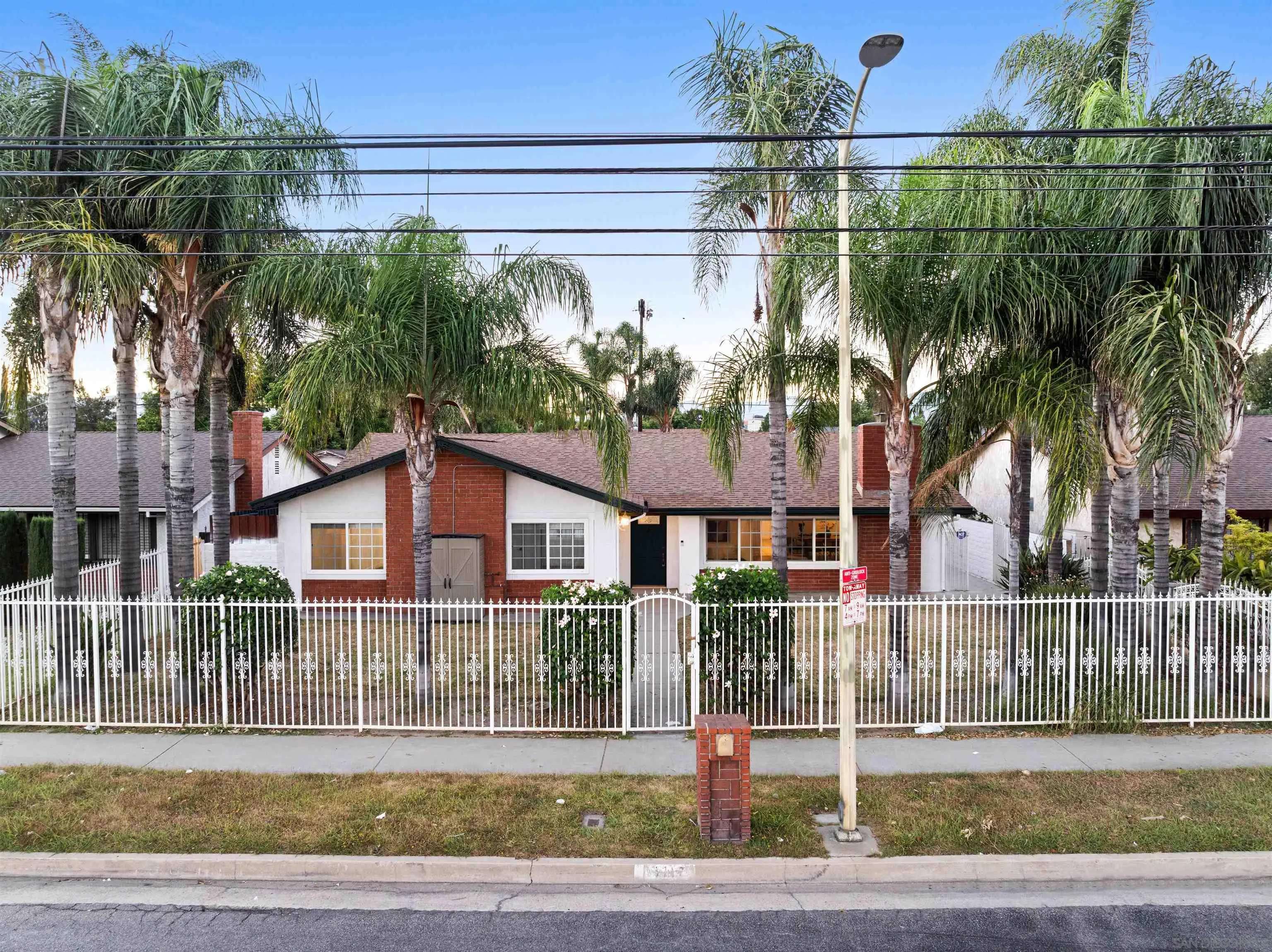 North Hills, CA 91343,16117 Nordhoff St