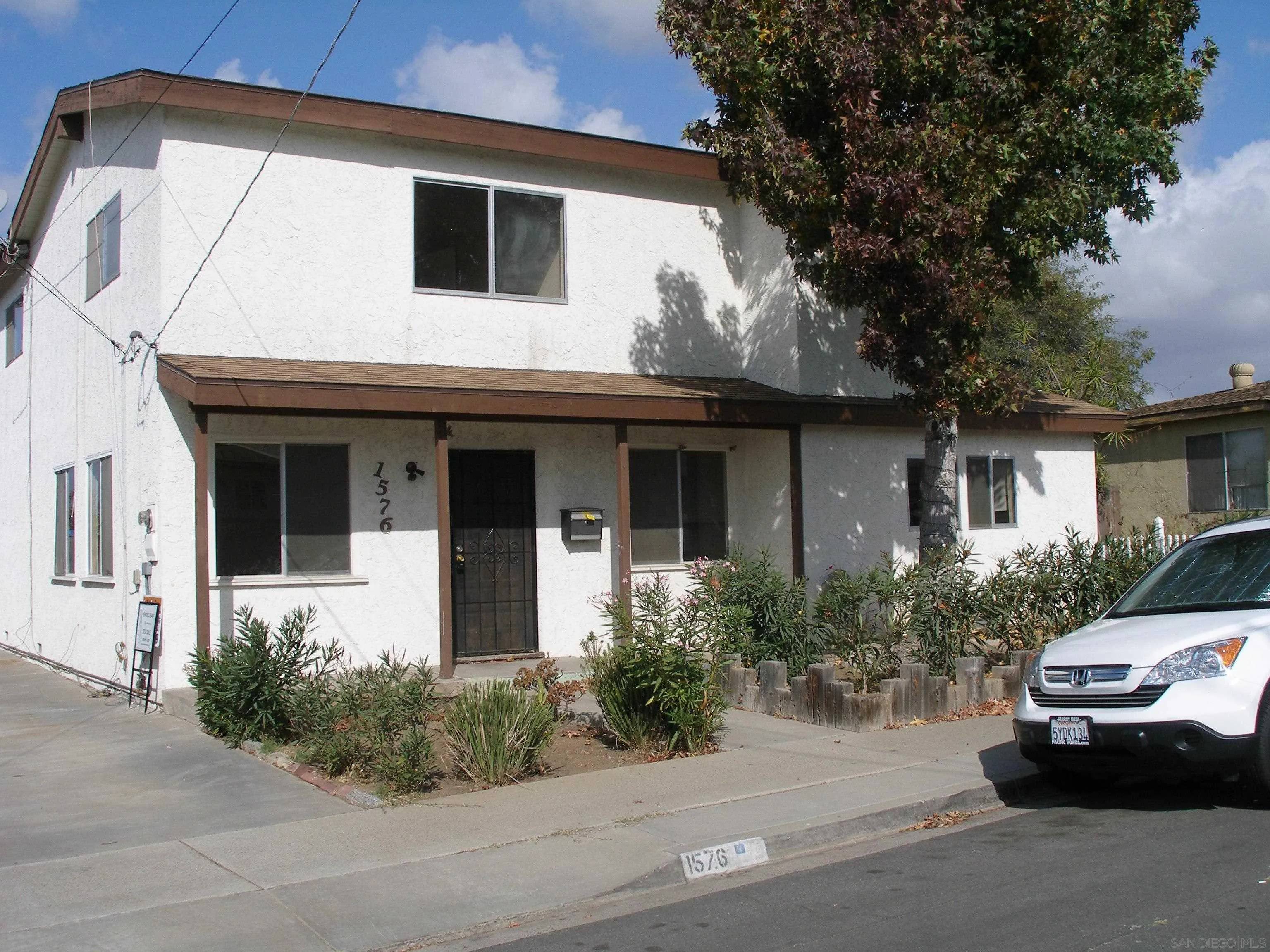 San Diego, CA 92111,1576 Acheson Street
