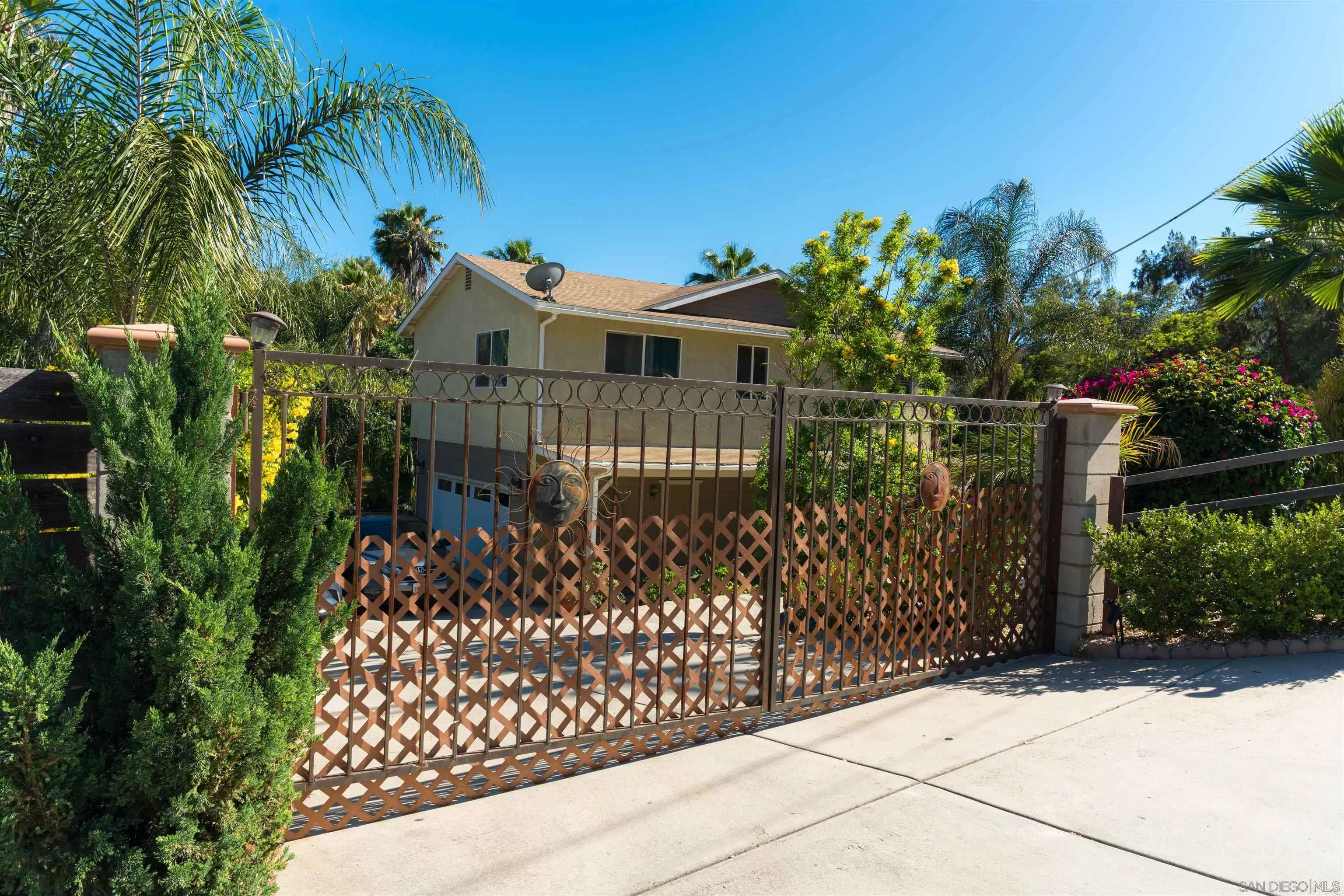 Escondido, CA 92026,10179 Canyon Dr