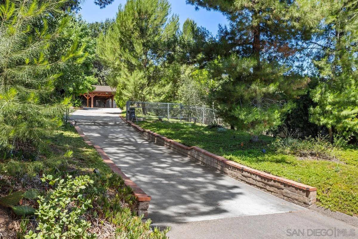 Poway, CA 92064,14210 Tierra Bonita Road