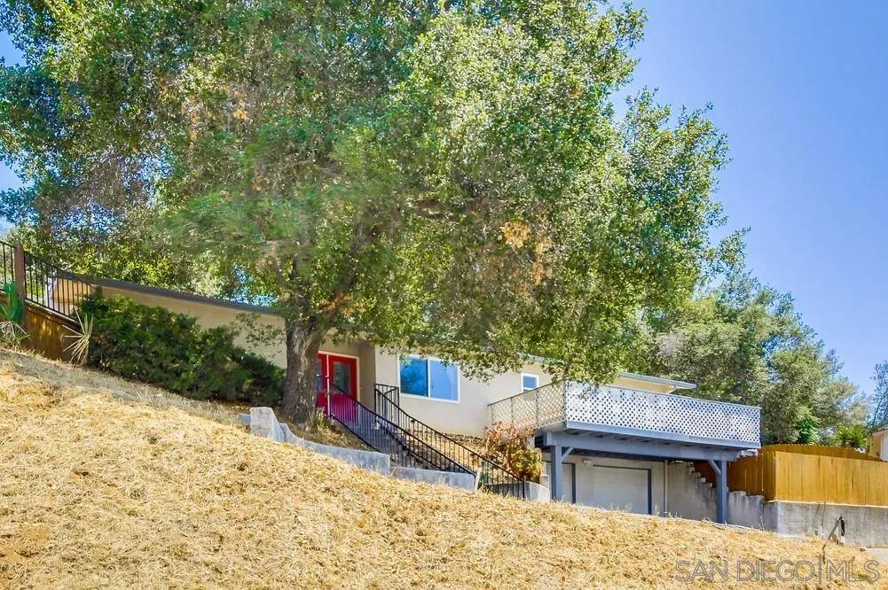 Lakeside, CA 92040,12817 castle court