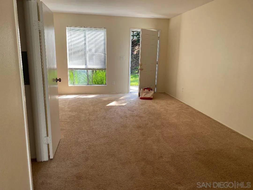 San Diego, CA 92122,4181 Camino Lita