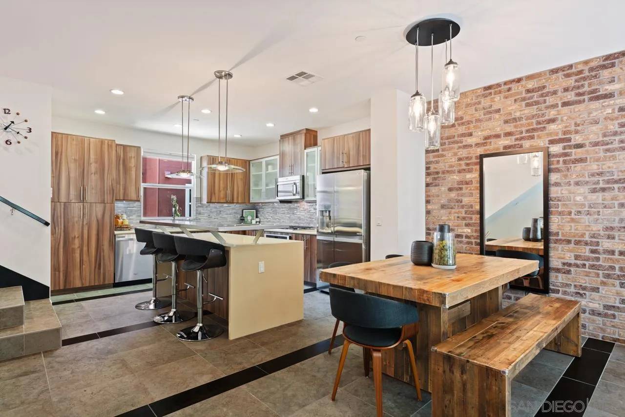 San Diego, CA 92108,7839 Inception Way