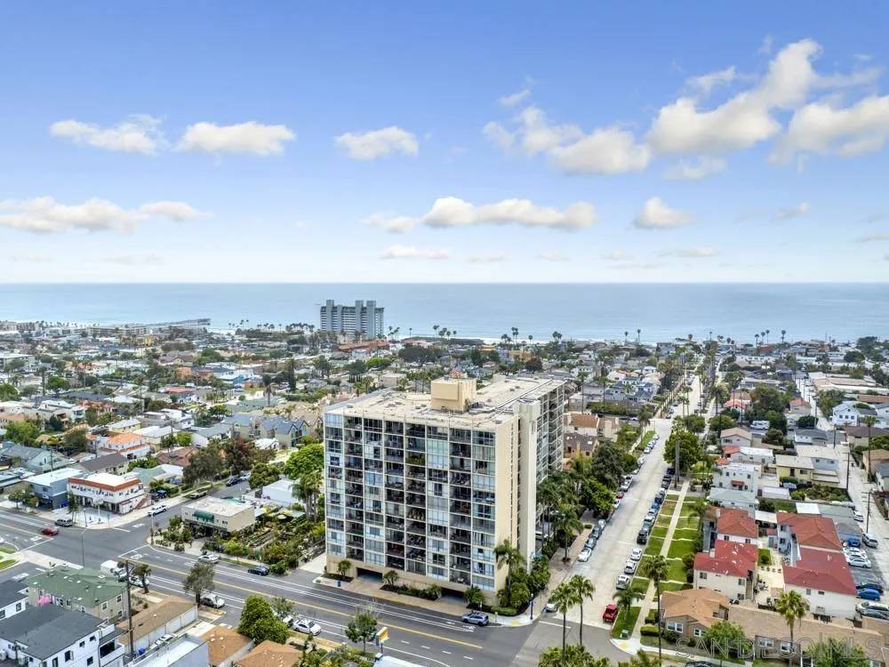 San Diego, CA 92109,4944 Cass St #409