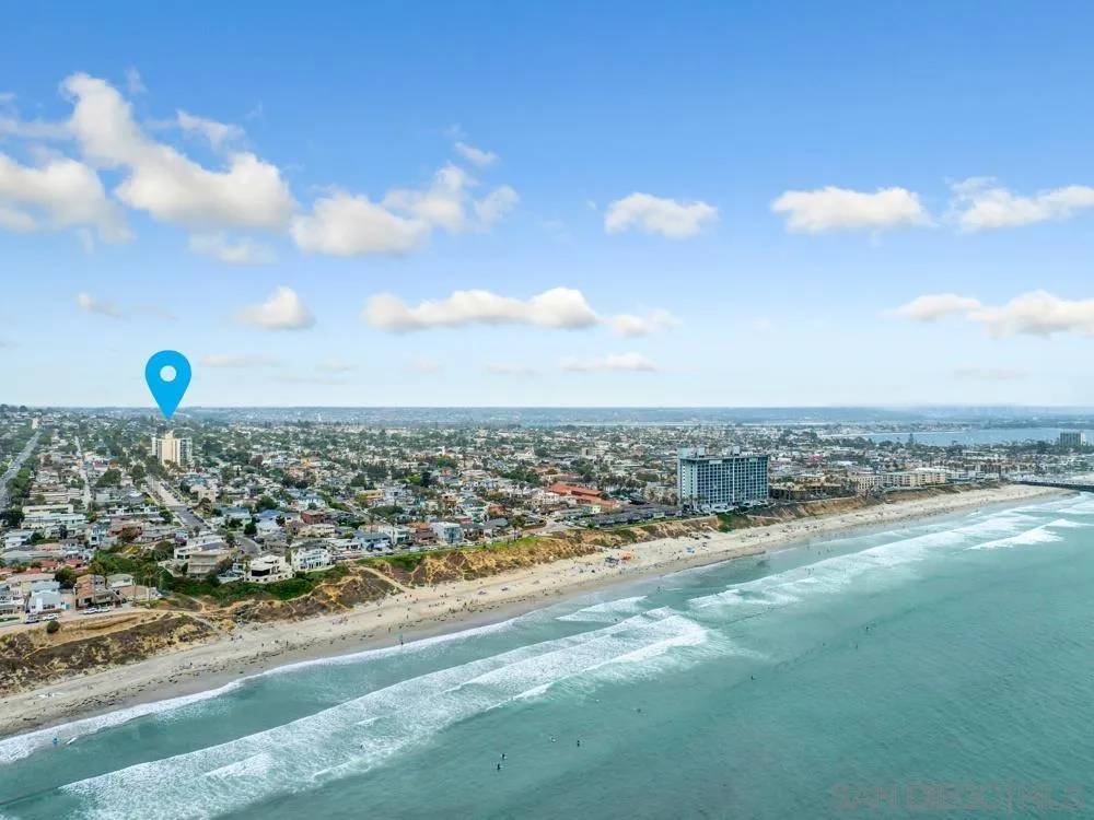 San Diego, CA 92109,4944 Cass St #409