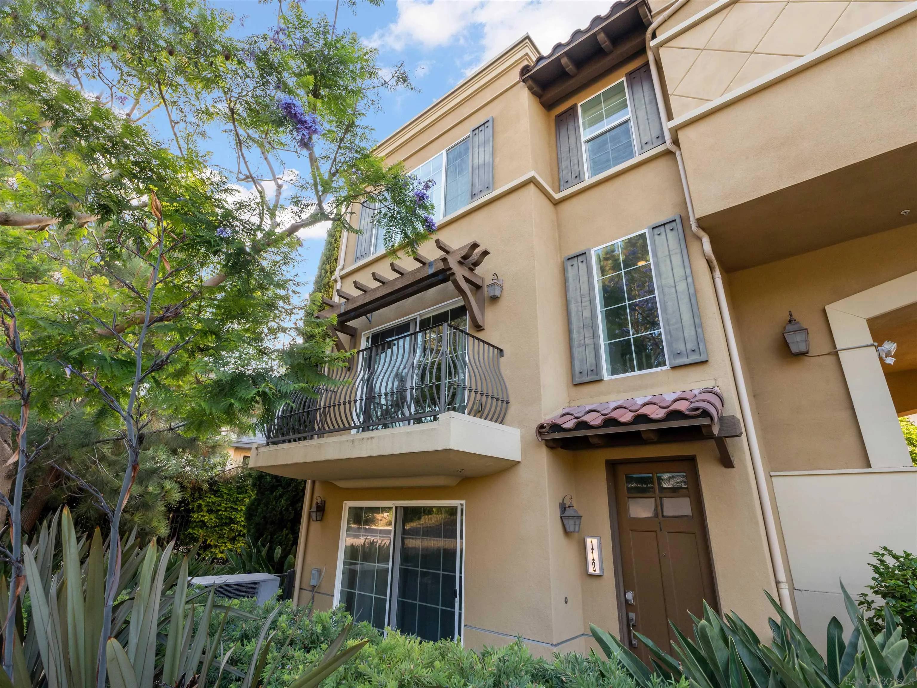 La Jolla, CA 92037,2400 Torrey Pines Rd #112