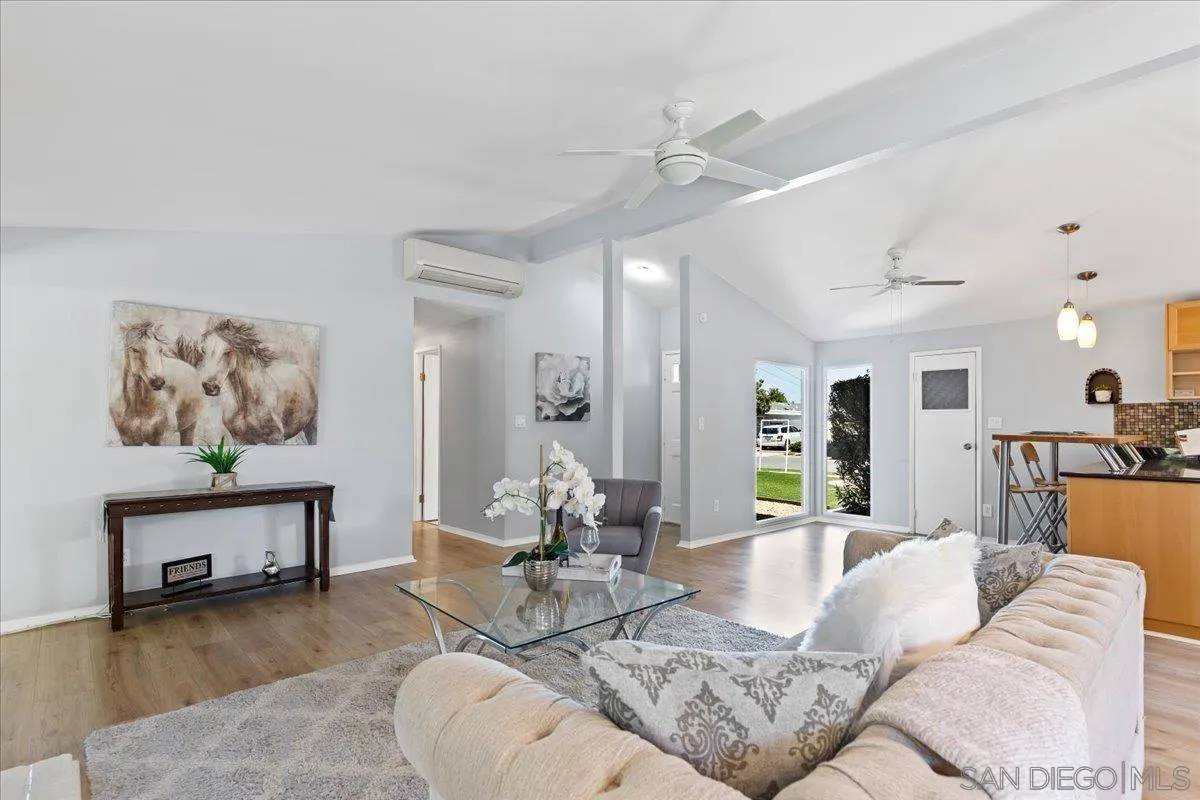 San Diego, CA 92123,9021 Ronda Ave