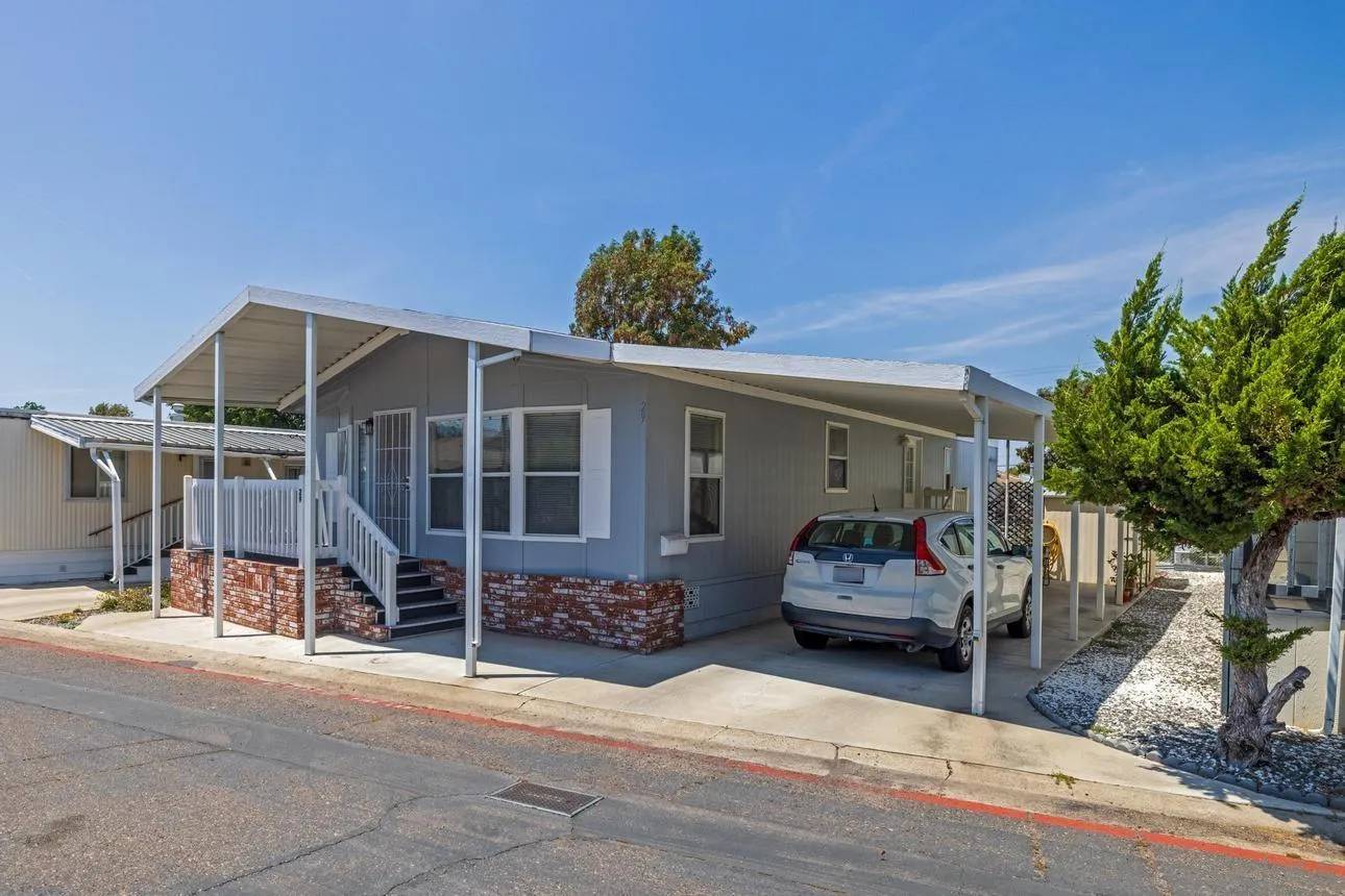 El Cajon, CA 92019,1285 E Washington #29